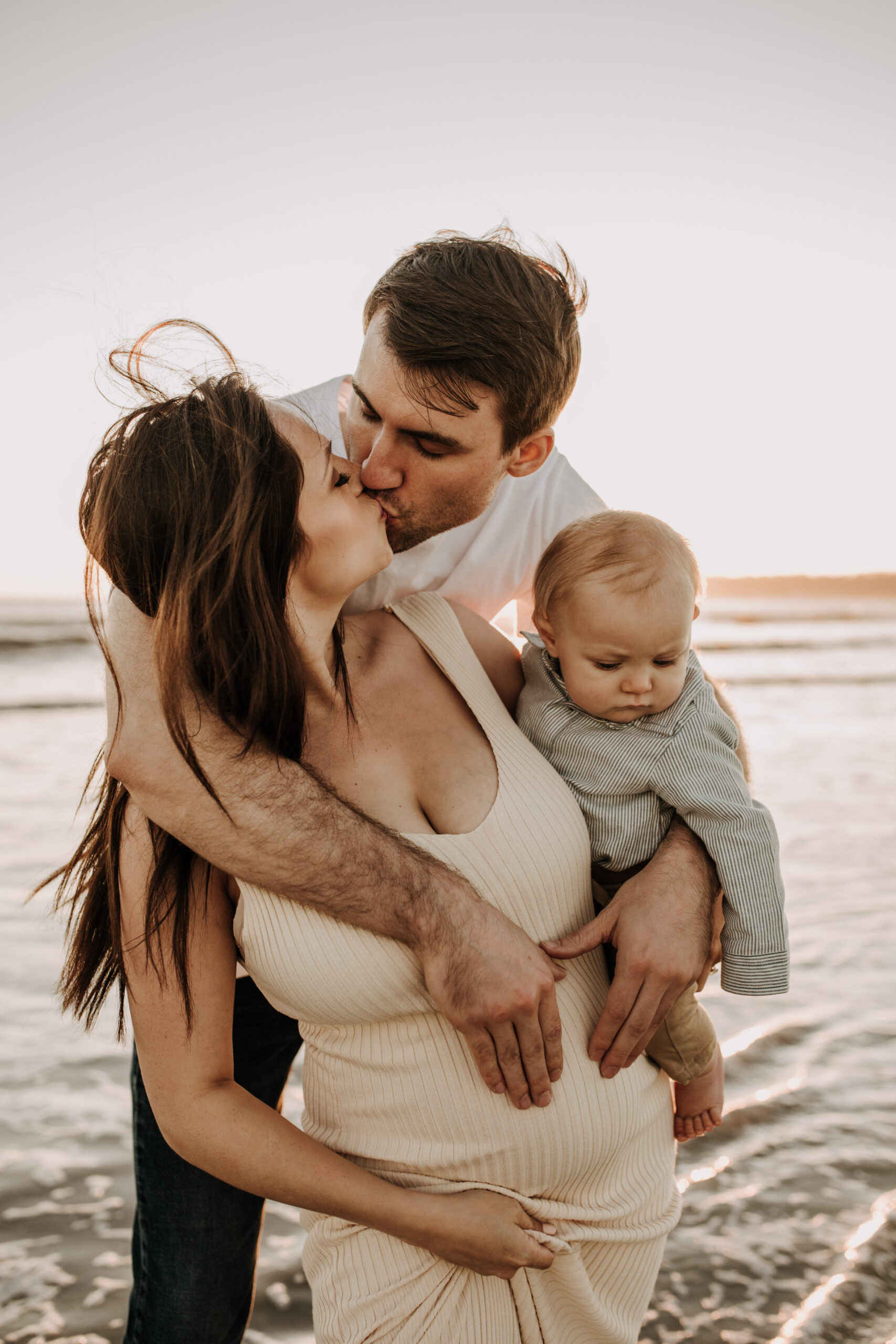 warm family beach photos golden hour sunset maternity San Diego family photographer Sabrina Kinsella sabrinalynnphoto