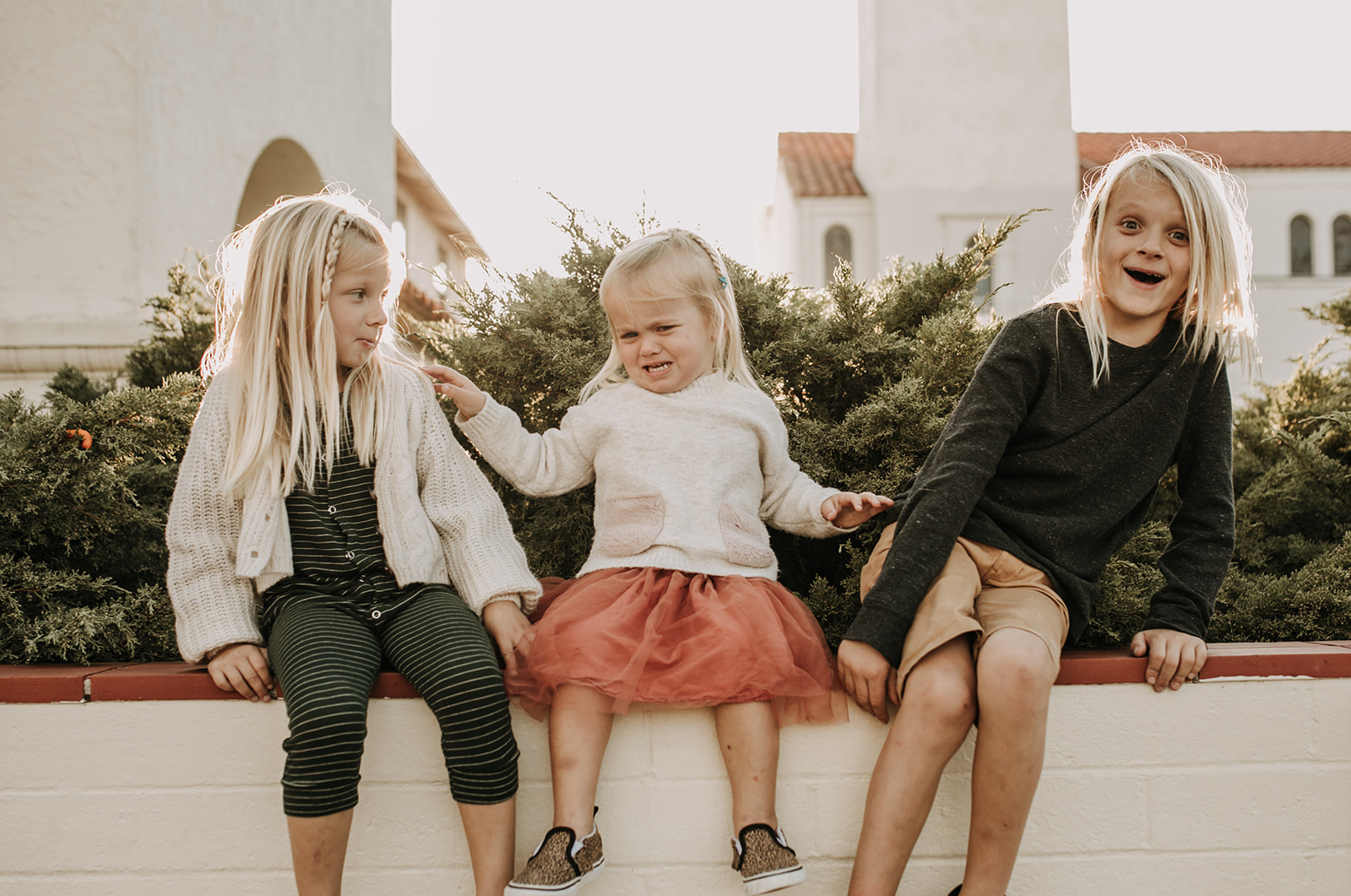 warm family city urban photoshoot family photo inspiration San Diego family photographer Sabrina Kinsella