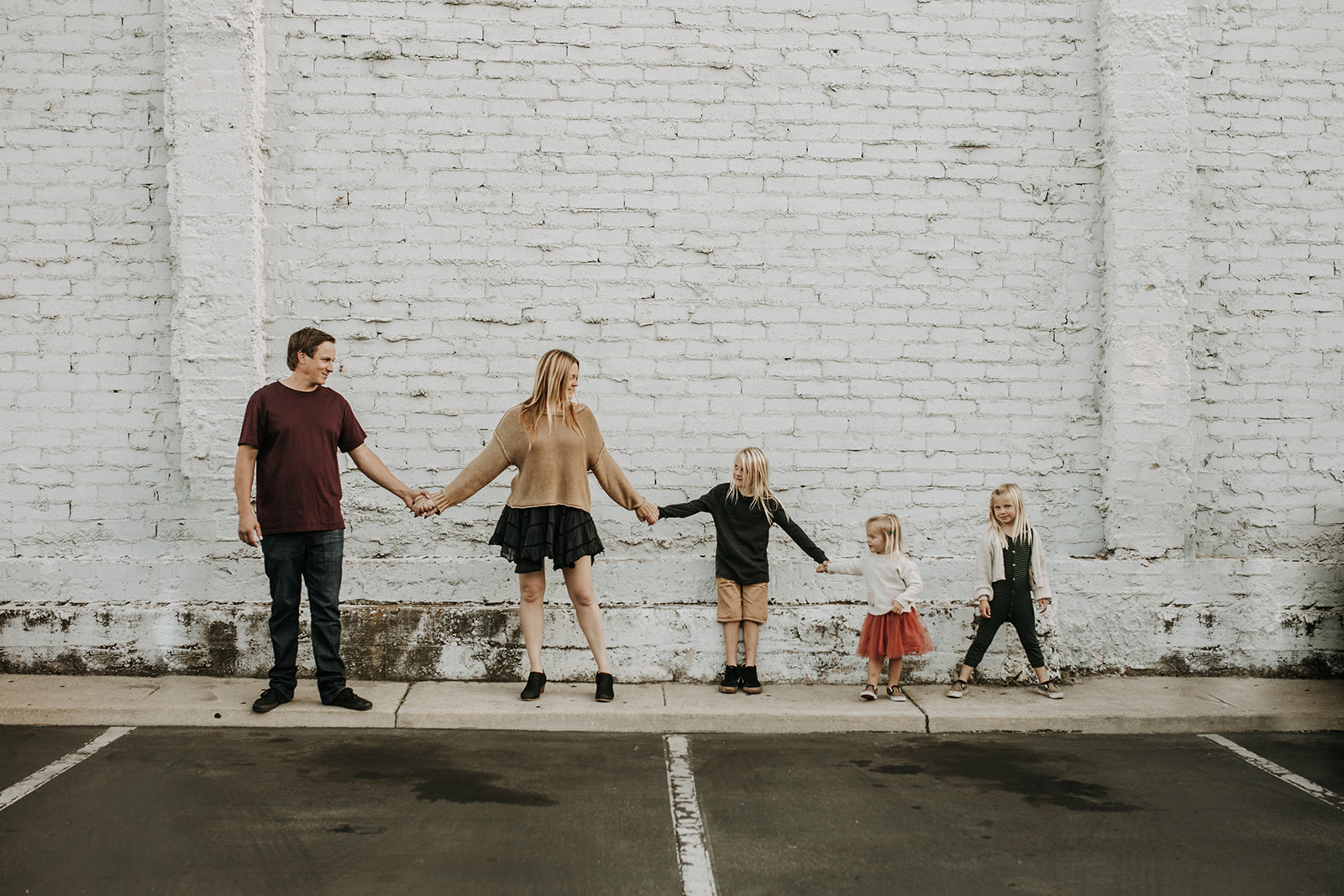 warm family city urban photoshoot family photo inspiration San Diego family photographer Sabrina Kinsella