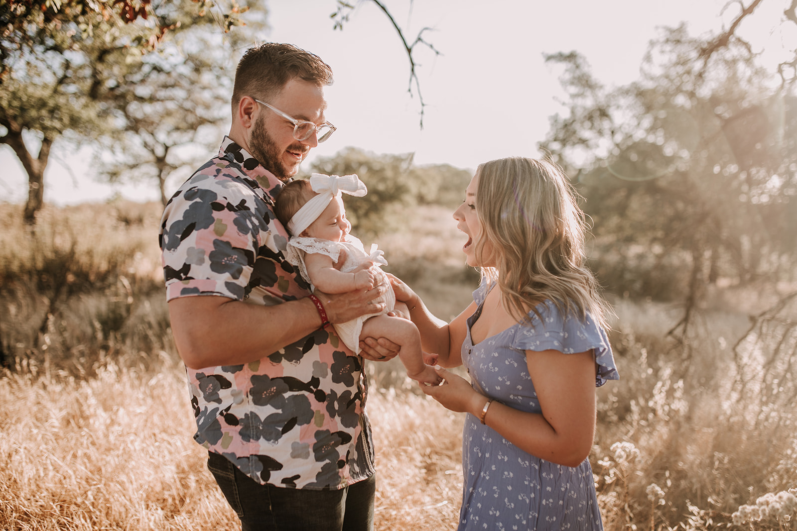 warm san diego family photos outdoor photoshoot san diego photographer sabrina kinsella sabrinalynnphoto