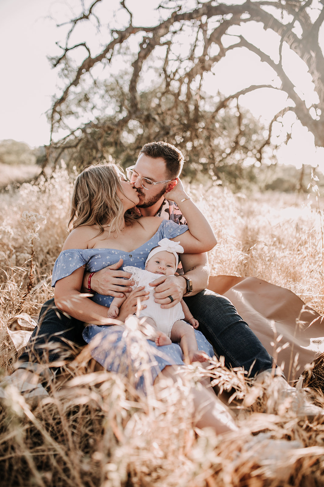 warm san diego family photos outdoor photoshoot san diego photographer sabrina kinsella sabrinalynnphoto