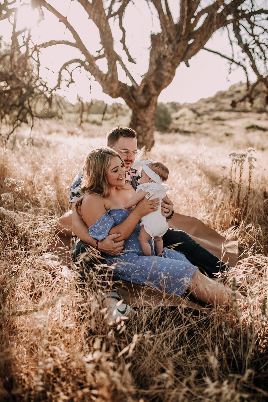 warm san diego family photos outdoor photoshoot san diego photographer sabrina kinsella sabrinalynnphoto