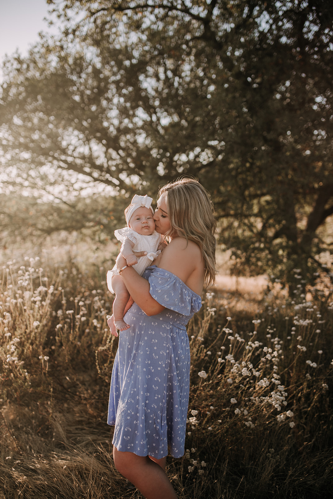 warm san diego family photos outdoor photoshoot san diego photographer sabrina kinsella sabrinalynnphoto