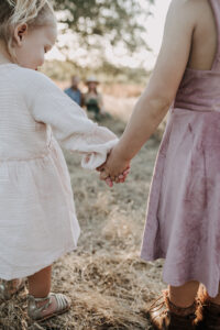 warm family farm photos outdoor family photos San Diego California San Diego family photographer Sabrina Kinsella Sabrinalynnphoto