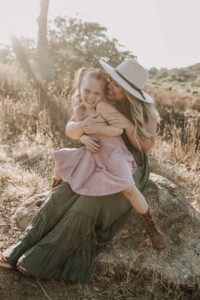 warm family farm photos outdoor family photos San Diego California San Diego family photographer Sabrina Kinsella Sabrinalynnphoto