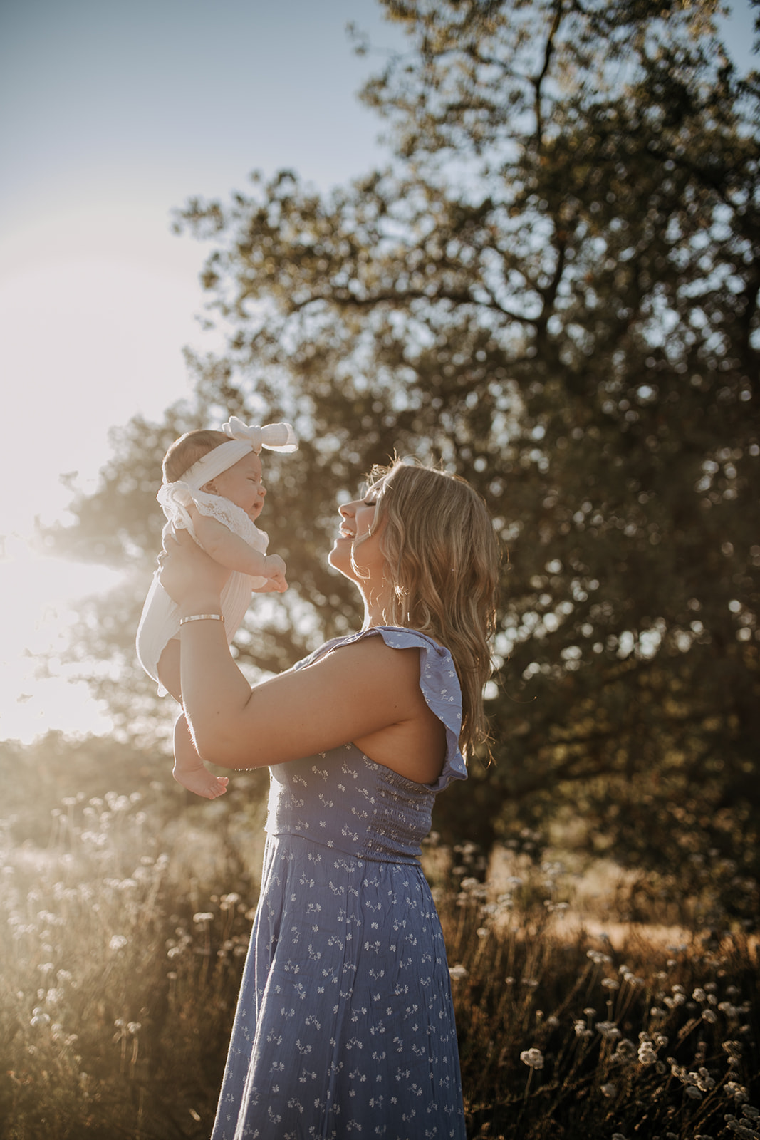 warm san diego family photos outdoor photoshoot san diego photographer sabrina kinsella sabrinalynnphoto