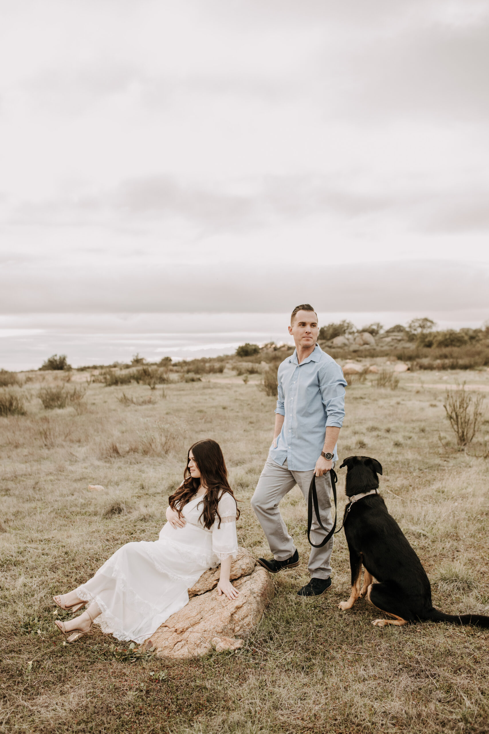 outdoor maternity fall photos maternity fashion couples photos maternity photographer San Diego maternity photographer Sabrina kinsella sabrinalynnphoto