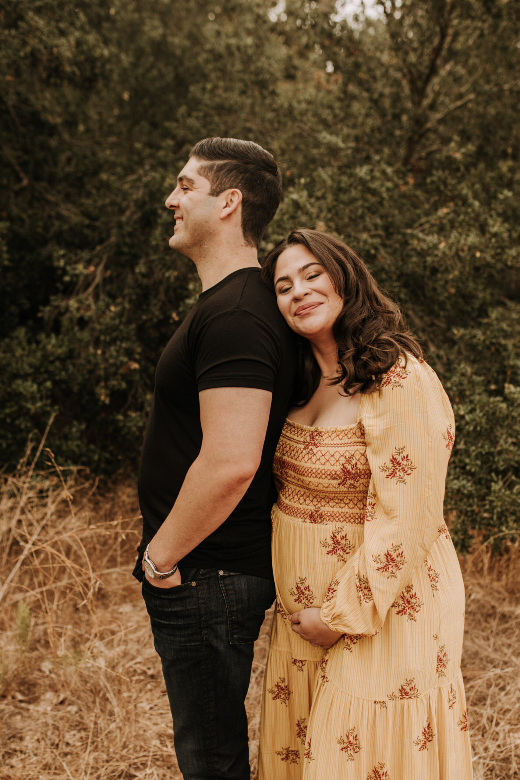 warm morning photos outdoor maternity photography expecting San Diego motherhood maternity photographer Sabrina Kinsella sabrinalynnphoto couples photoshoot fall photos