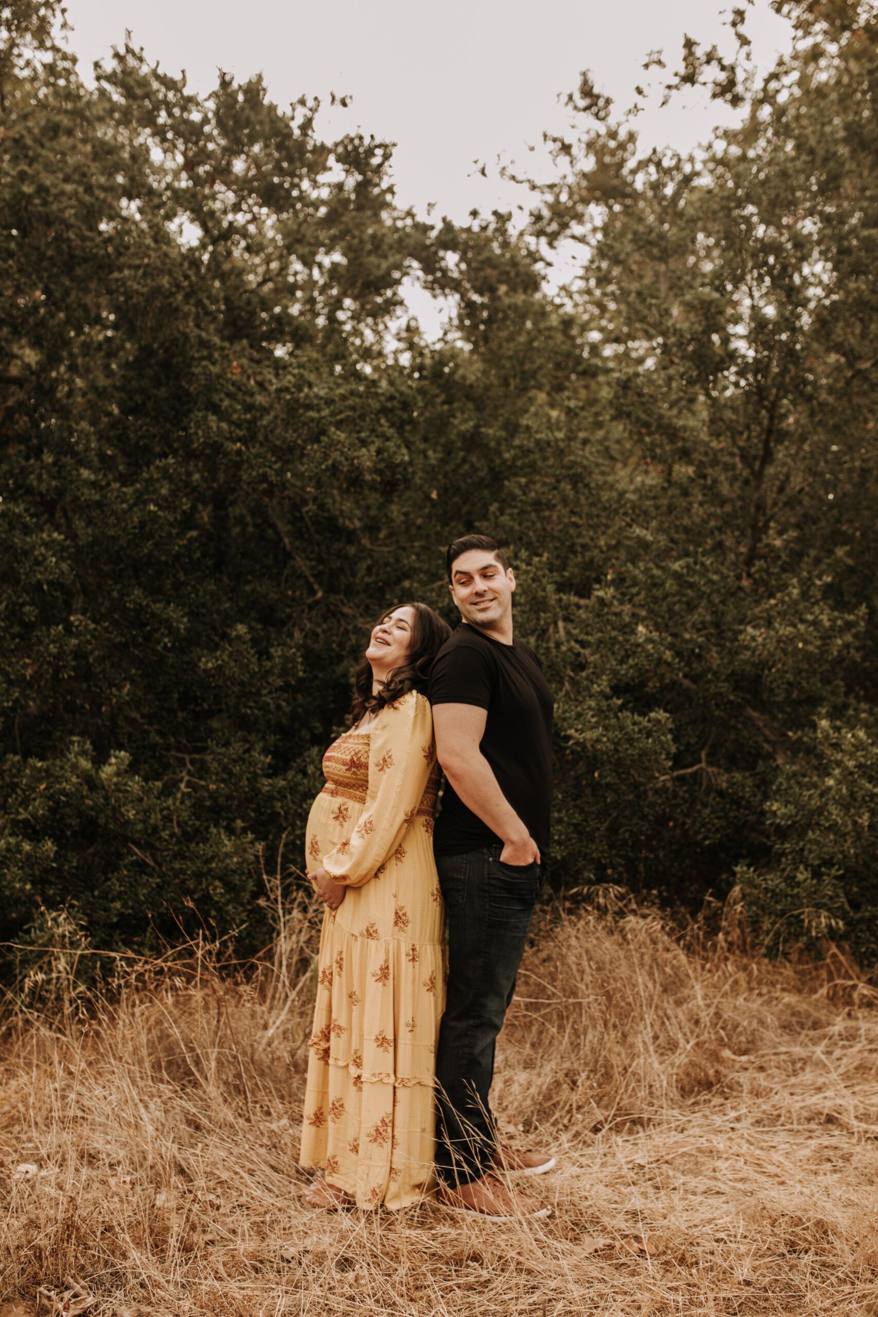 warm morning photos outdoor maternity photography expecting San Diego motherhood maternity photographer Sabrina Kinsella sabrinalynnphoto couples photoshoot fall photos