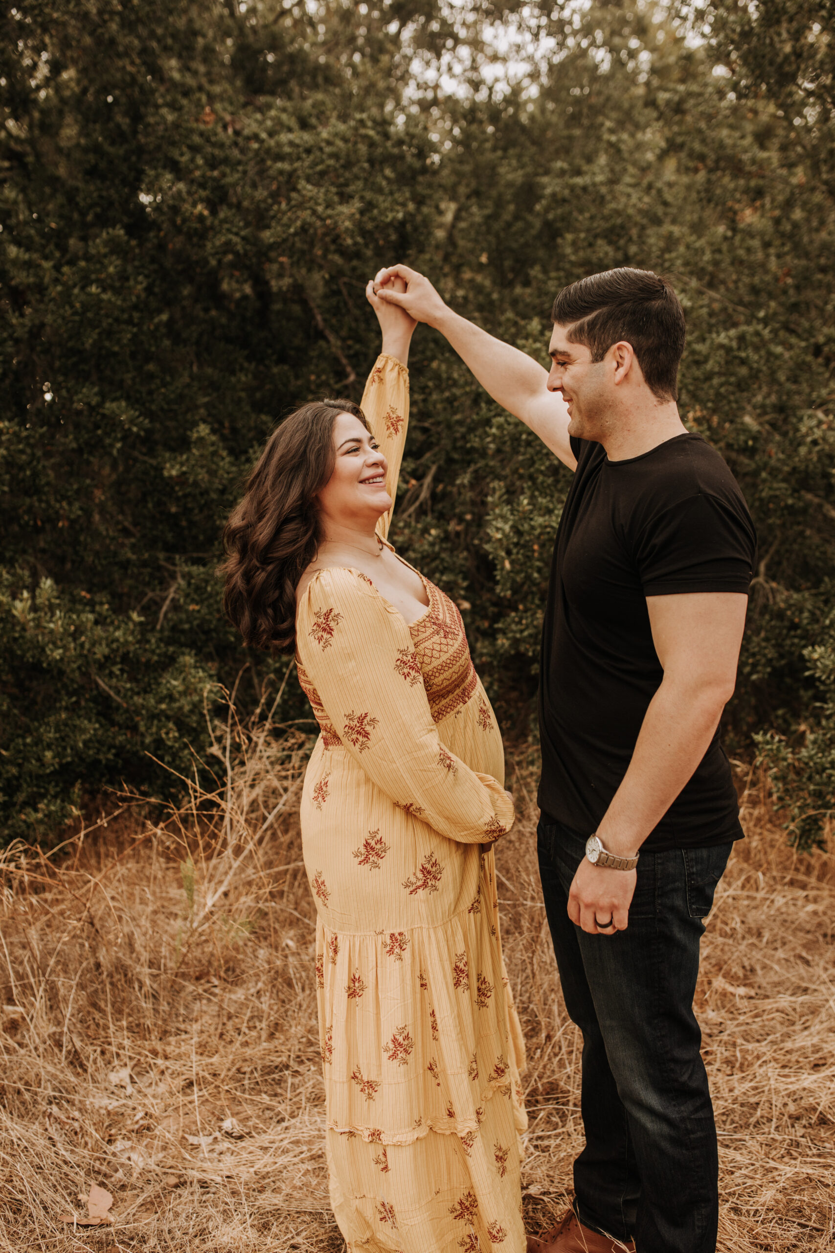 warm morning photos outdoor maternity photography expecting San Diego motherhood maternity photographer Sabrina Kinsella sabrinalynnphoto couples photoshoot fall photos