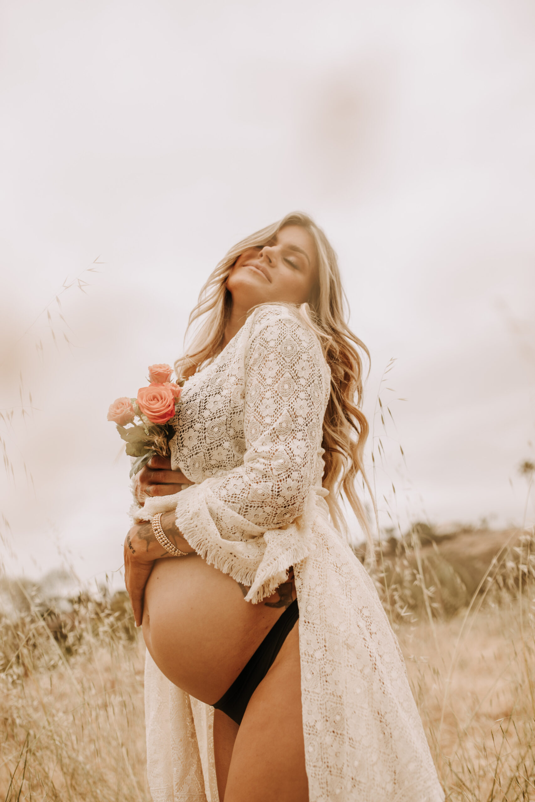 outdoor maternity photos pregnancy phtotos fun maternity San Diego maternity photographer Sabrina Kinsella sabrinalynnphoto