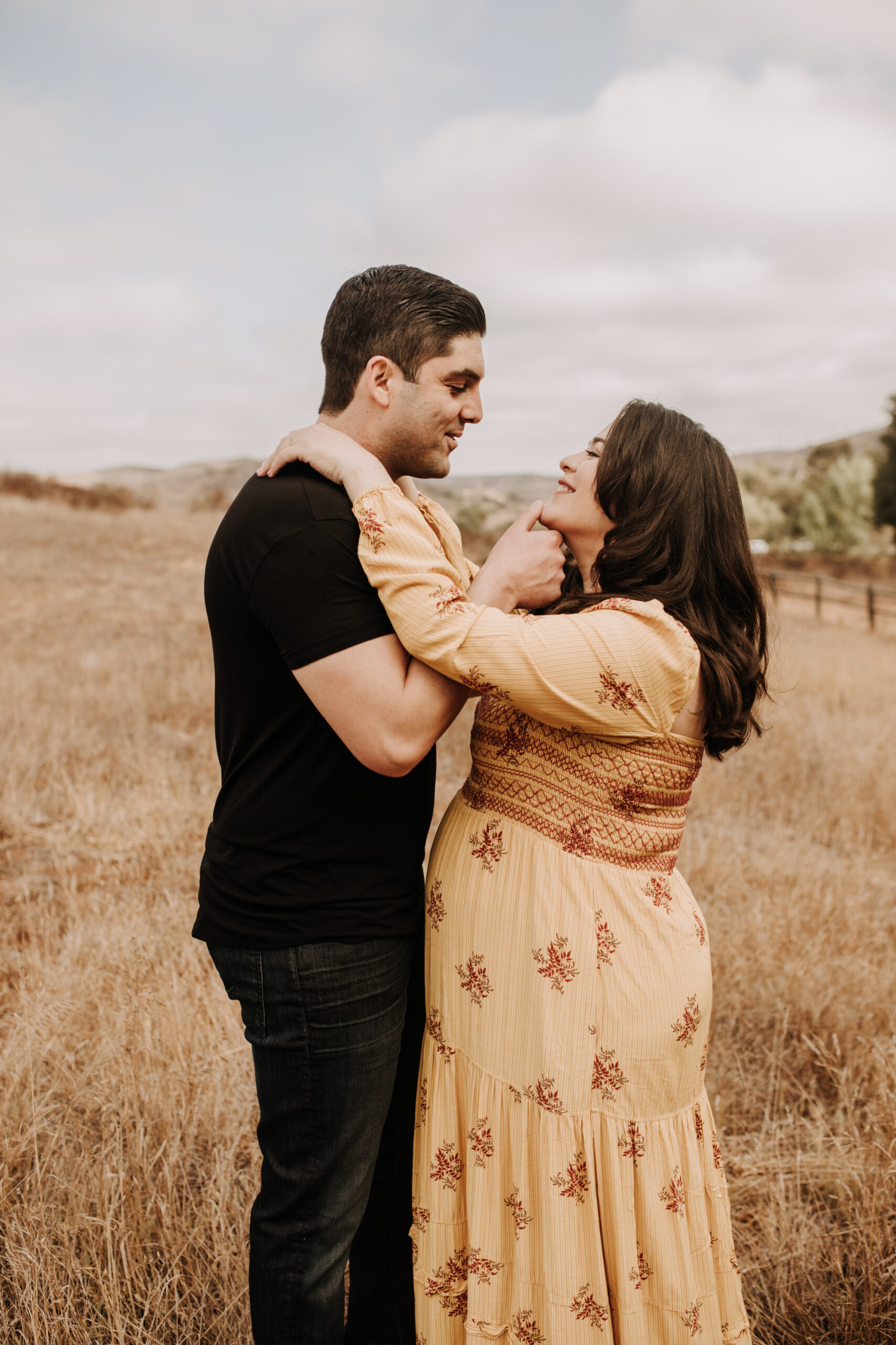 warm morning photos outdoor maternity photography expecting San Diego motherhood maternity photographer Sabrina Kinsella sabrinalynnphoto couples photoshoot fall photos