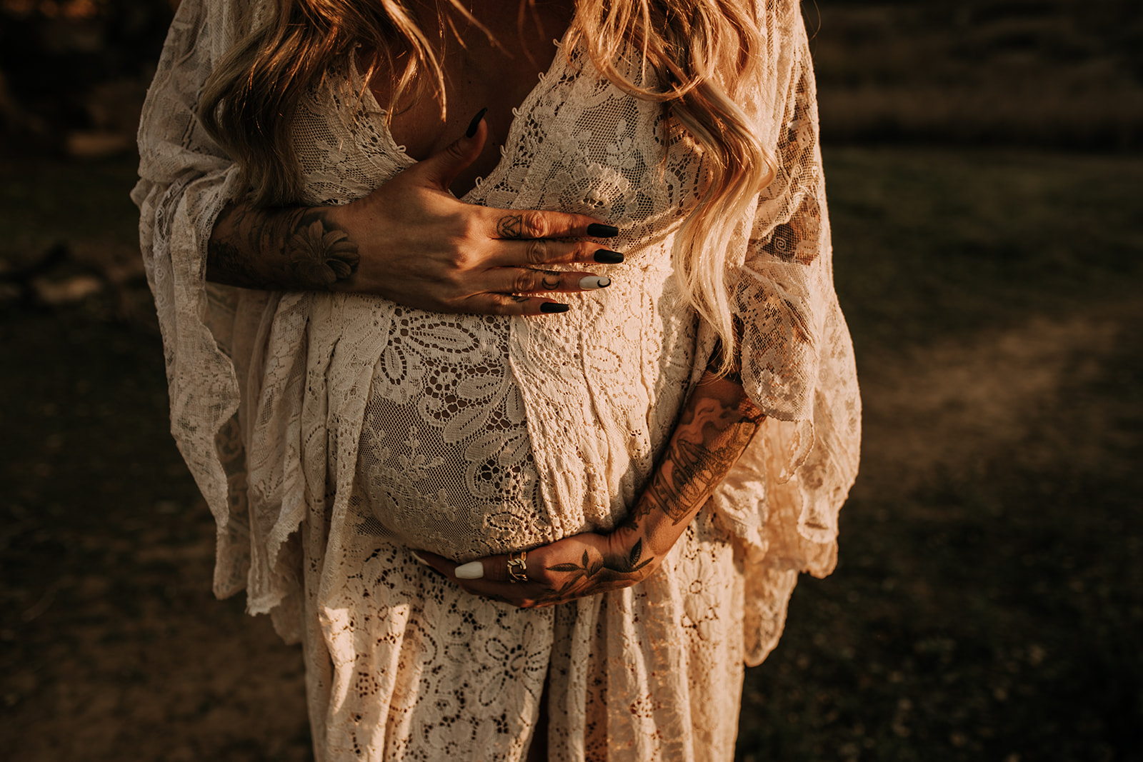 maternity photos outdoor maternity maternity fashion white dress maternity photoshoot inspo San Diego maternity photographer Sabrina Kinsella