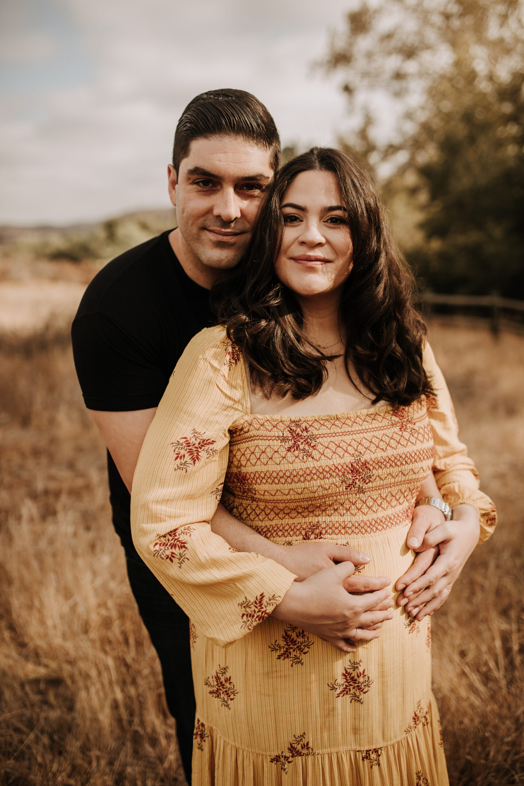 warm morning photos outdoor maternity photography expecting San Diego motherhood maternity photographer Sabrina Kinsella sabrinalynnphoto couples photoshoot fall photos