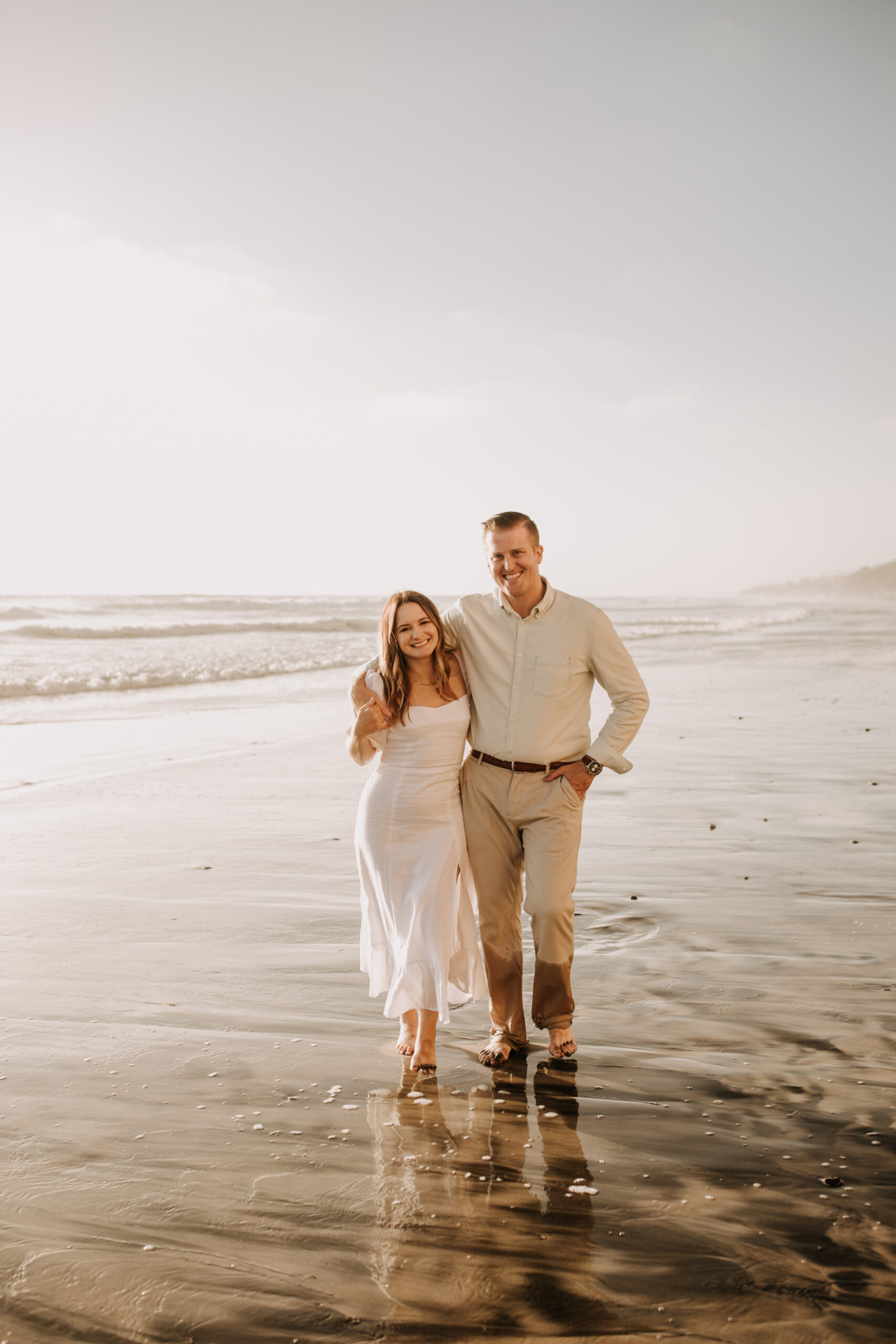 golden hour candid family photos beach photoshoot family photoshoot outdoor family photos San Diego family photographer Sabrina kinsella sabrinalynnphoto