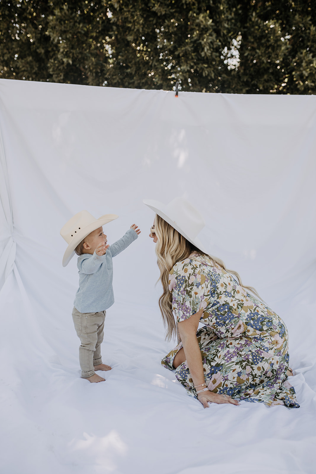 backyard mini mama and me motherhood photos candid motherhood candid family photos family photos San Diego family photographer outdoor family session