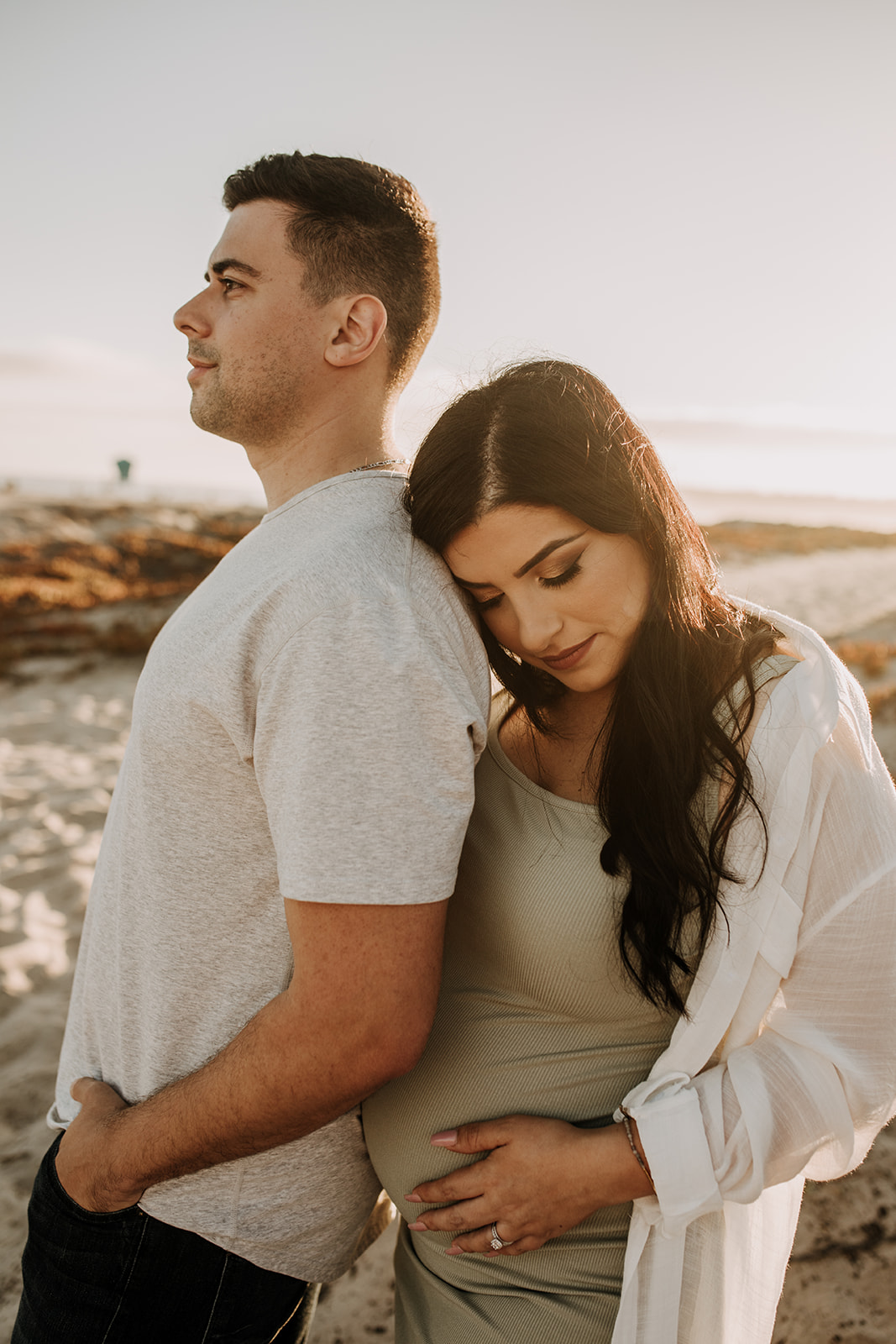 outdoor maternity beach sunset photos golden hour couples maternity San Diego maternity photographer Sabrina kinsella sabrinalynnphoto