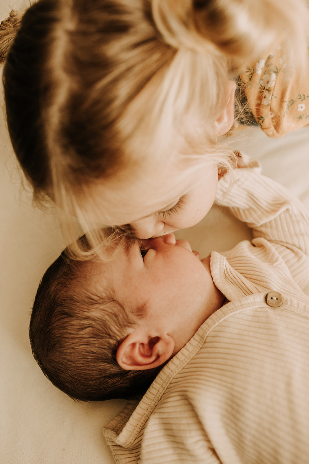 in home newborn infant newborn session family photos newborn photographer San Diego family photographer Sabrina kinsella Sabrinalynnphoto