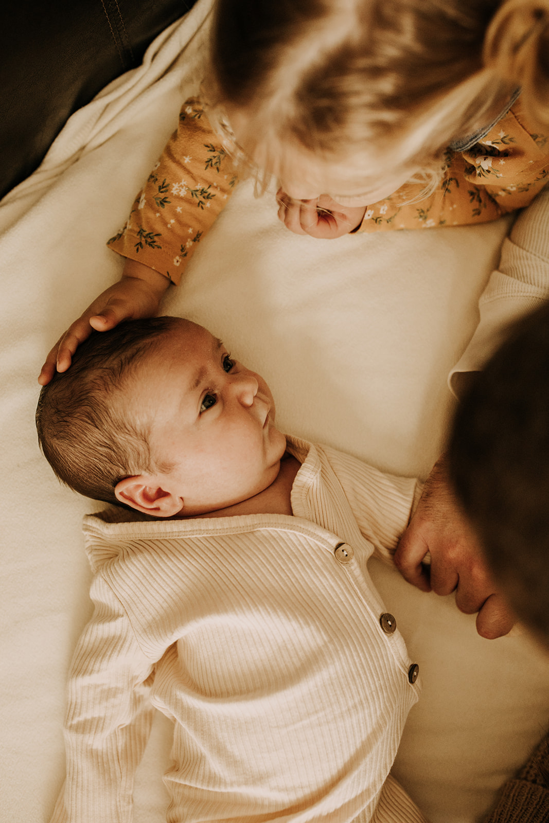 in home newborn infant newborn session family photos newborn photographer San Diego family photographer Sabrina kinsella Sabrinalynnphoto