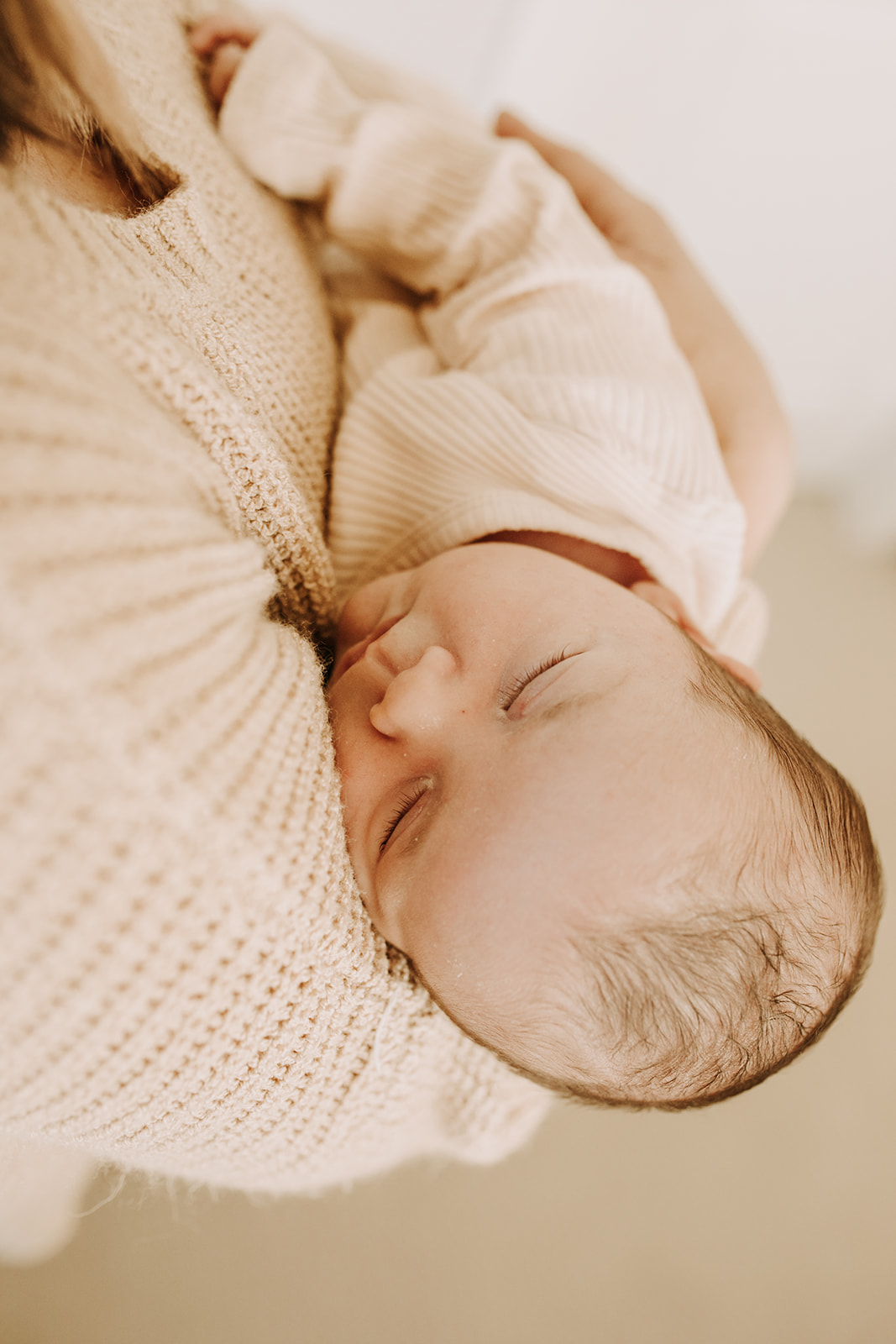 in home newborn infant newborn session family photos newborn photographer San Diego family photographer Sabrina kinsella Sabrinalynnphoto