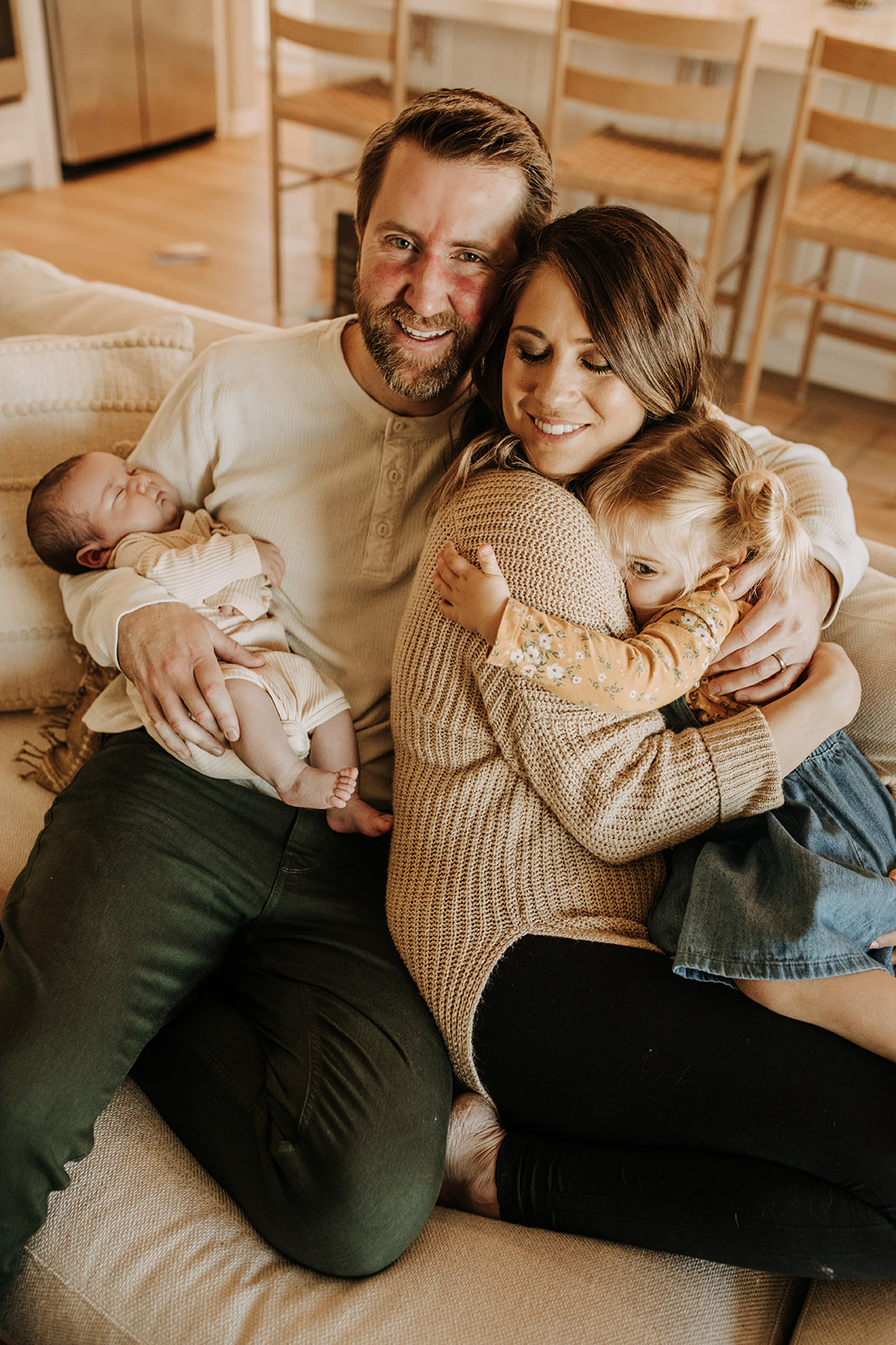 in home newborn infant newborn session family photos newborn photographer San Diego family photographer Sabrina kinsella Sabrinalynnphoto