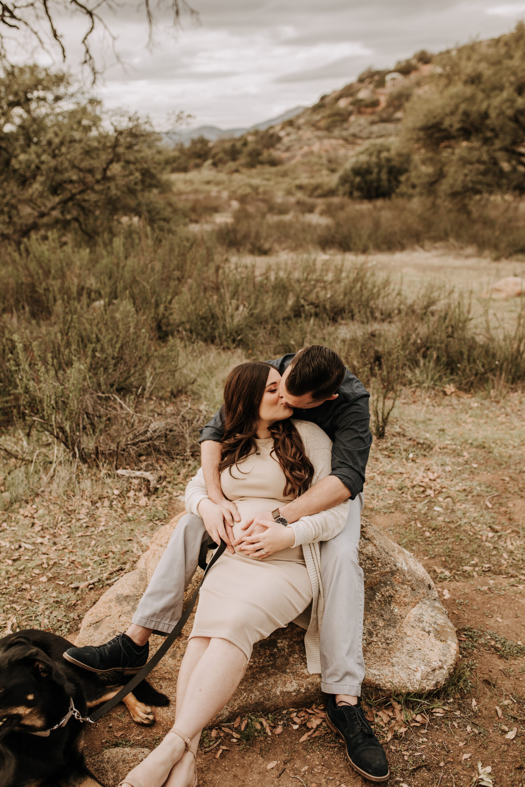 outdoor maternity fall photos maternity fashion couples photos maternity photographer San Diego maternity photographer Sabrina kinsella sabrinalynnphoto