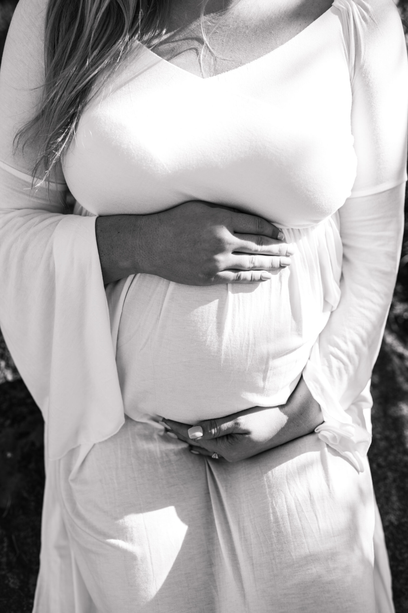 maternity photographer maternity photos maternity dress maternity photo inspo maternity photographer pregnancy motherhood white dress outdoor photos San Diego maternity photographer