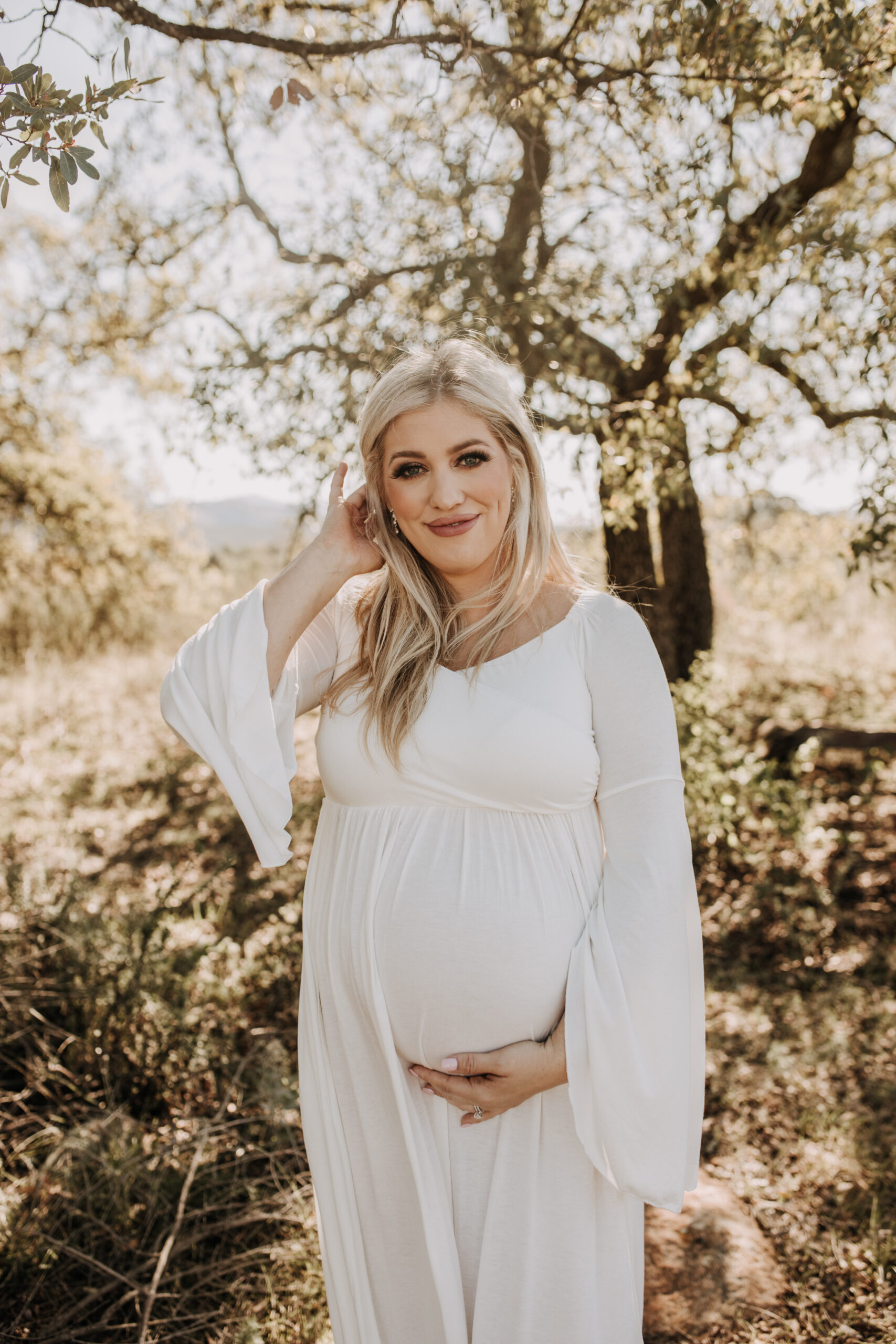 maternity photographer maternity photos maternity dress maternity photo inspo maternity photographer pregnancy motherhood white dress outdoor photos San Diego maternity photographer