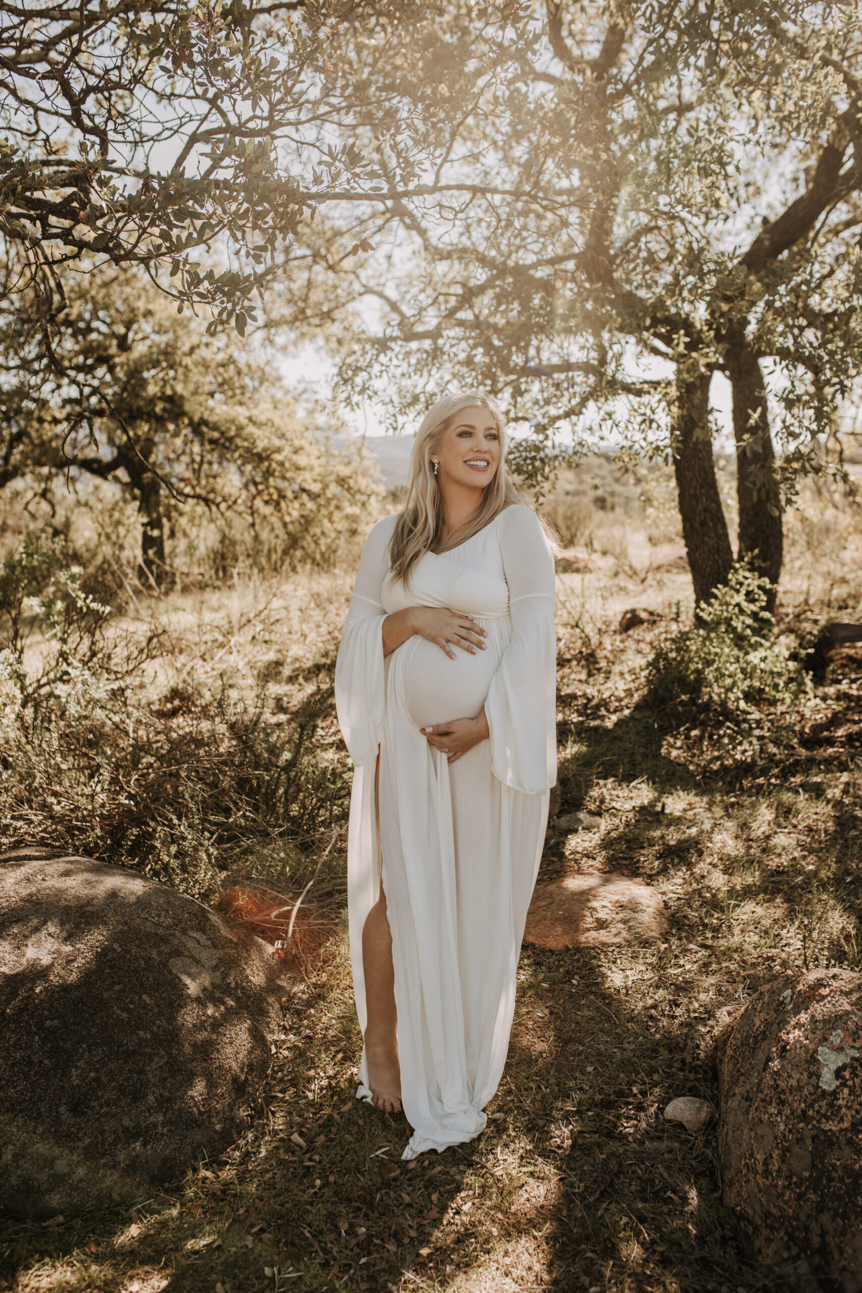 maternity photographer maternity photos maternity dress maternity photo inspo maternity photographer pregnancy motherhood white dress outdoor photos San Diego maternity photographer