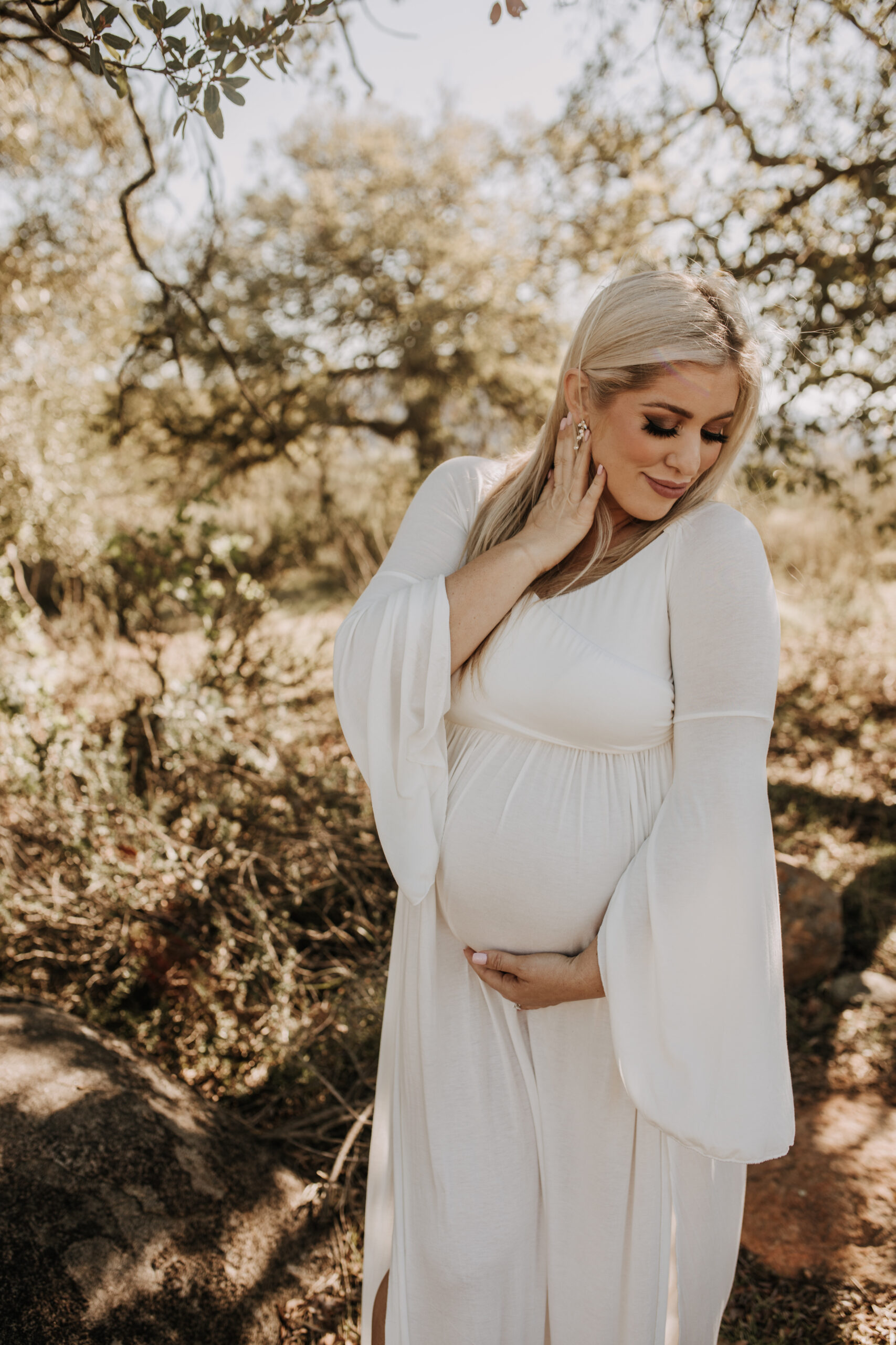 maternity photographer maternity photos maternity dress maternity photo inspo maternity photographer pregnancy motherhood white dress outdoor photos San Diego maternity photographer