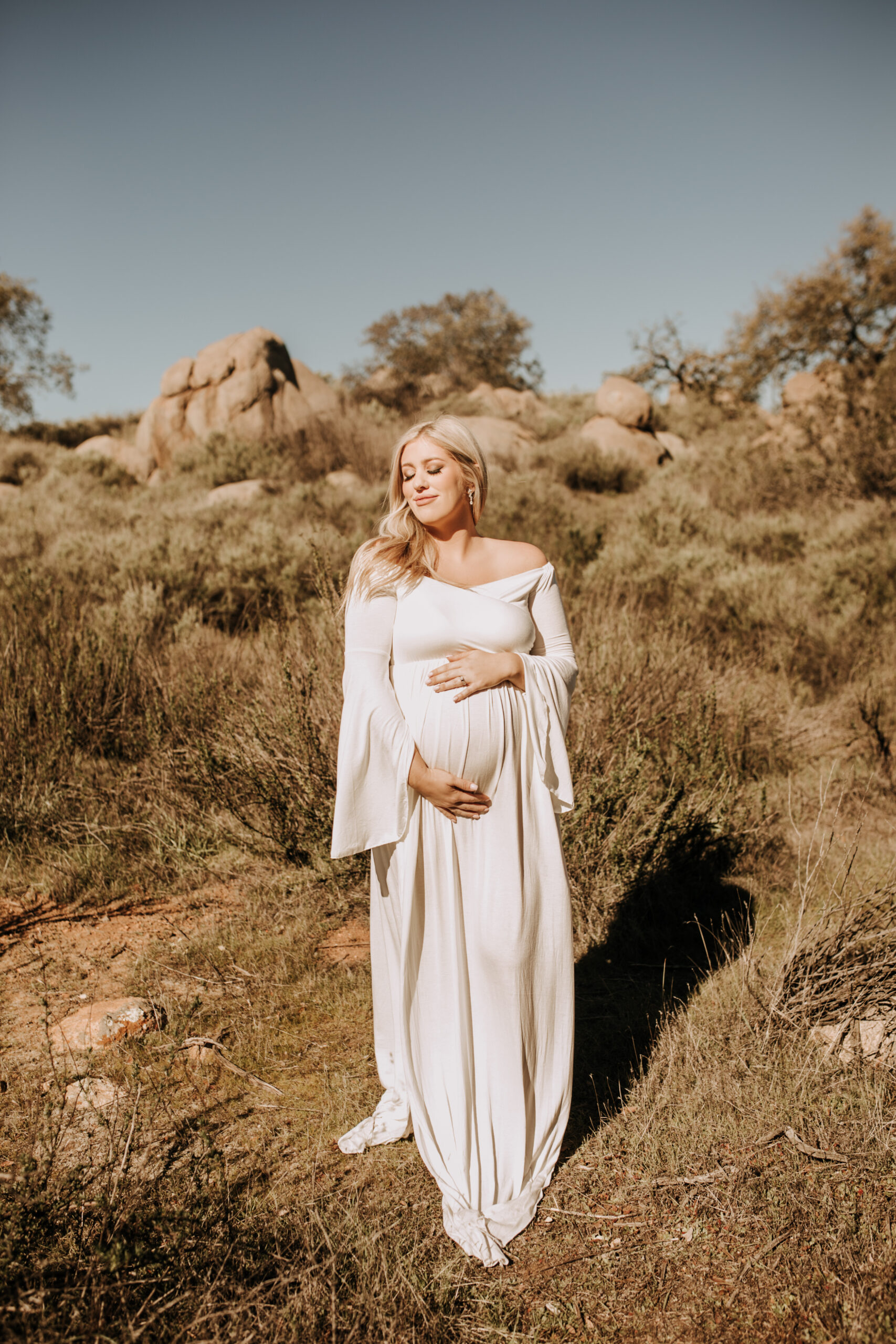 maternity photographer maternity photos maternity dress maternity photo inspo maternity photographer pregnancy motherhood white dress outdoor photos San Diego maternity photographer