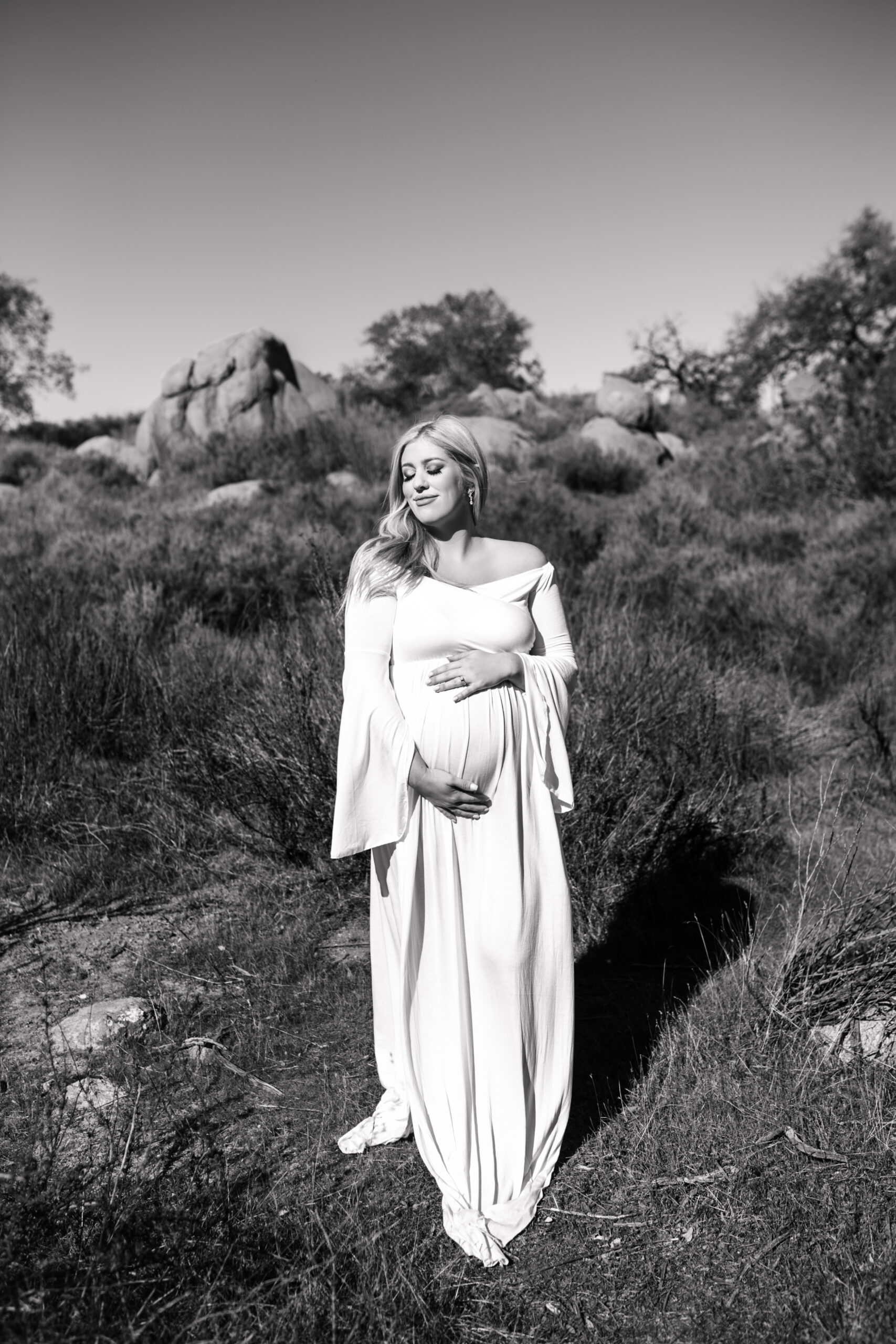 maternity photographer maternity photos maternity dress maternity photo inspo maternity photographer pregnancy motherhood white dress outdoor photos San Diego maternity photographer