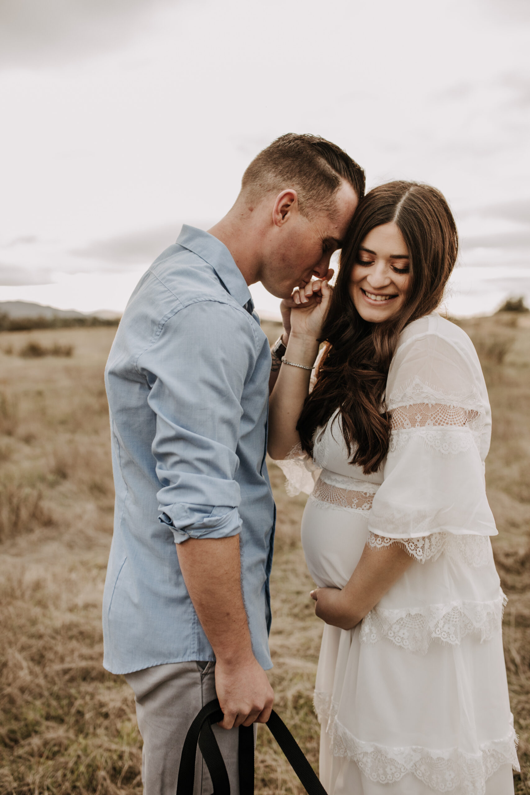 outdoor maternity fall photos maternity fashion couples photos maternity photographer San Diego maternity photographer Sabrina kinsella sabrinalynnphoto