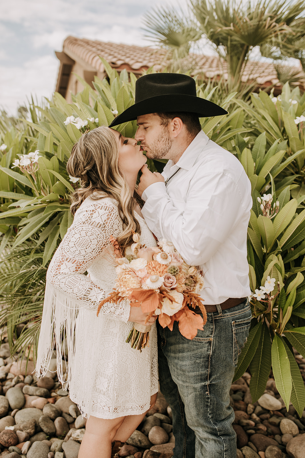 outdoor wedding backyard wedding wedding dress wedding florals western wedding rustic wedding small intimate backyard wedding bride and groom marriage just married wedding party wedding reception photos wedding photography wedding photographer San Diego wedding photographer sabrina kinsella