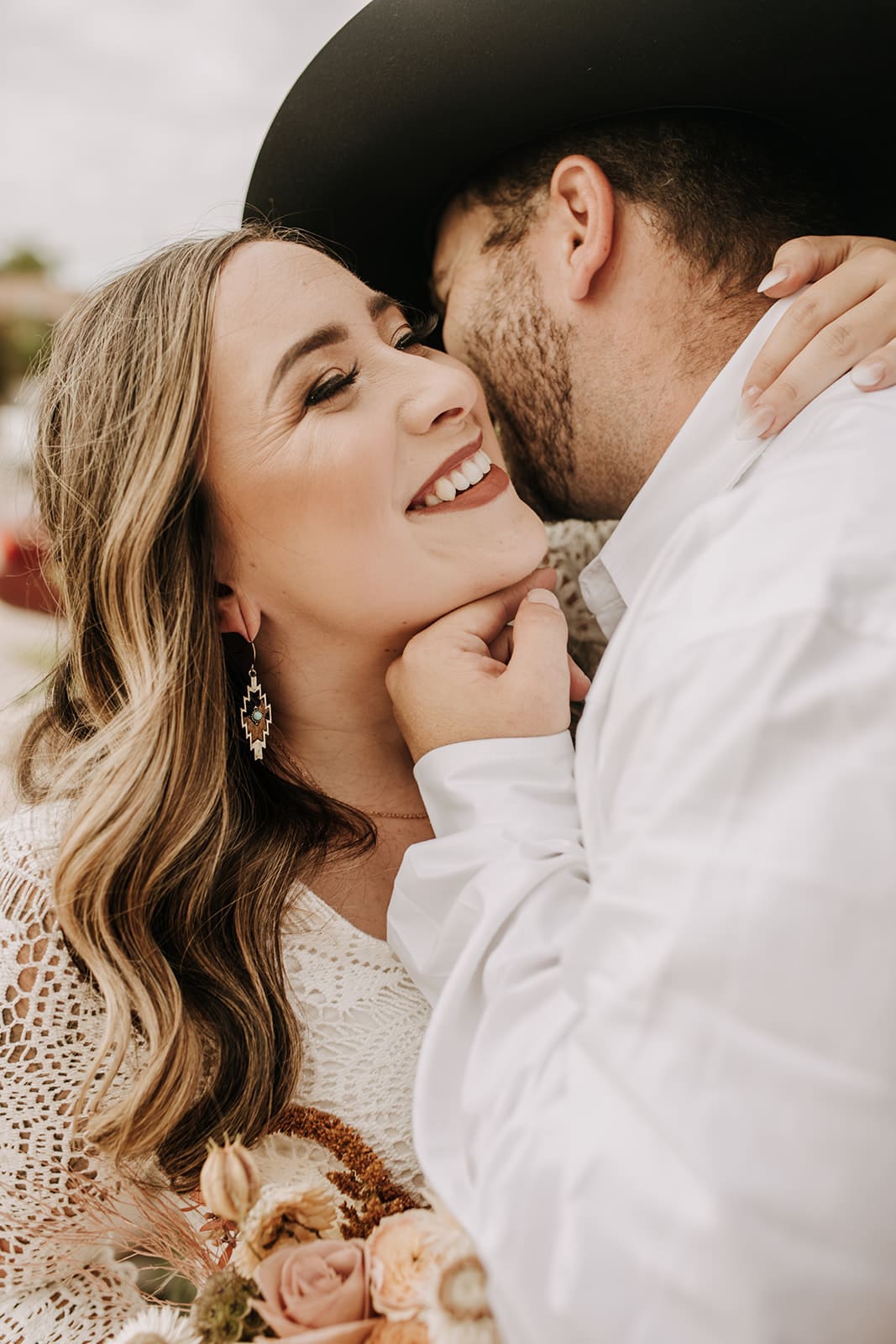 outdoor wedding backyard wedding wedding dress wedding florals western wedding rustic wedding small intimate backyard wedding bride and groom marriage just married wedding party wedding reception photos wedding photography wedding photographer San Diego wedding photographer sabrina kinsella