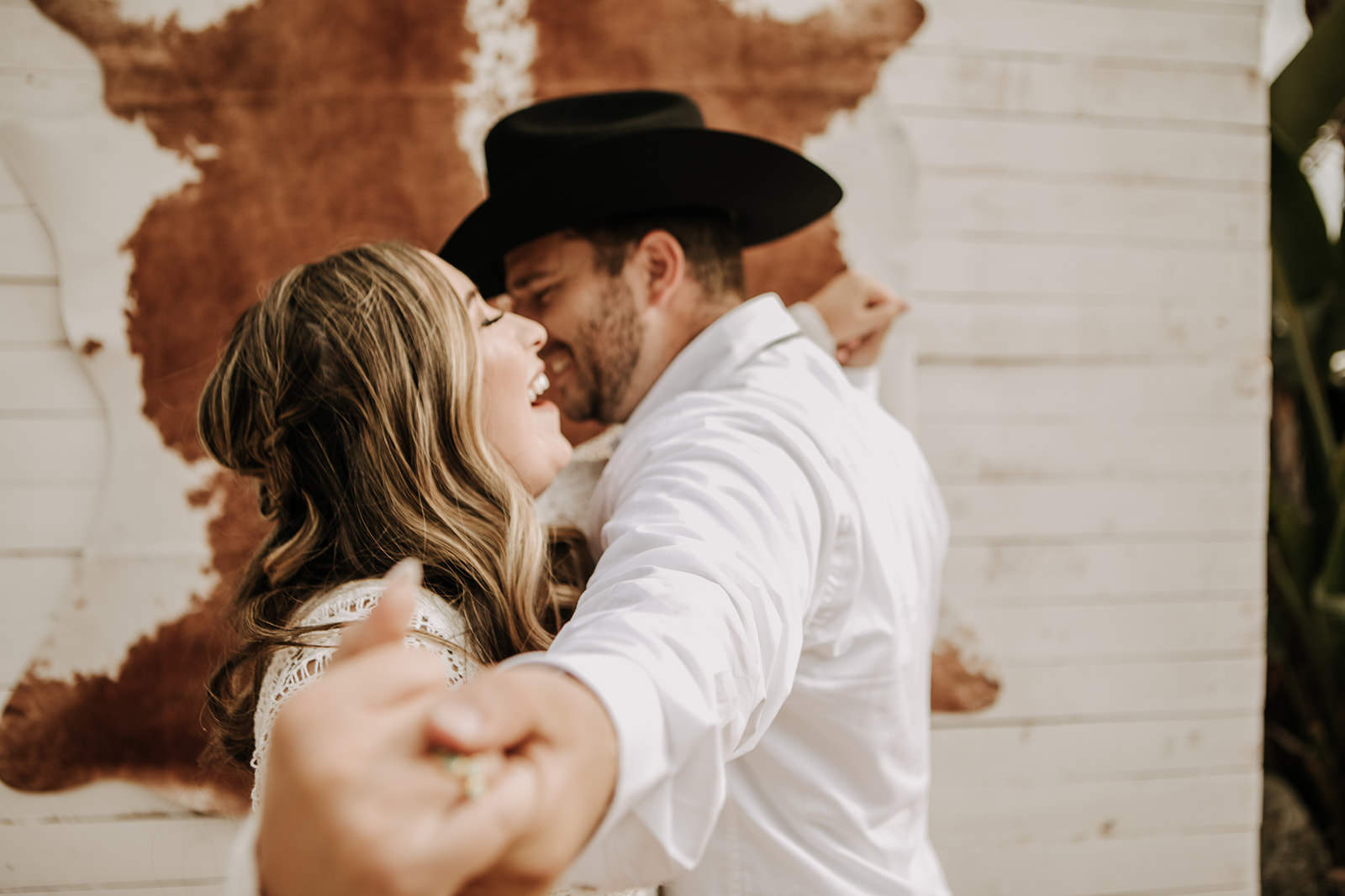 outdoor wedding backyard wedding wedding dress wedding florals western wedding rustic wedding small intimate backyard wedding bride and groom marriage just married wedding party wedding reception photos wedding photography wedding photographer San Diego wedding photographer sabrina kinsella 