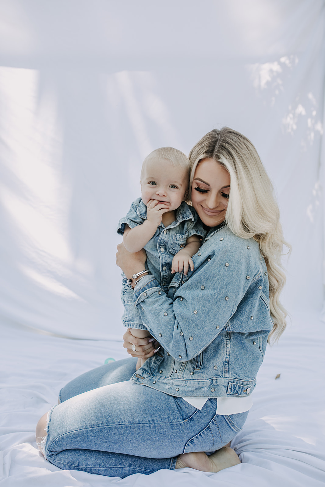 backyard mini session motherhood photo shoot mommy and me baby family photography San Diego family photographer Sabrina Kinsella Sabrinalynn photo