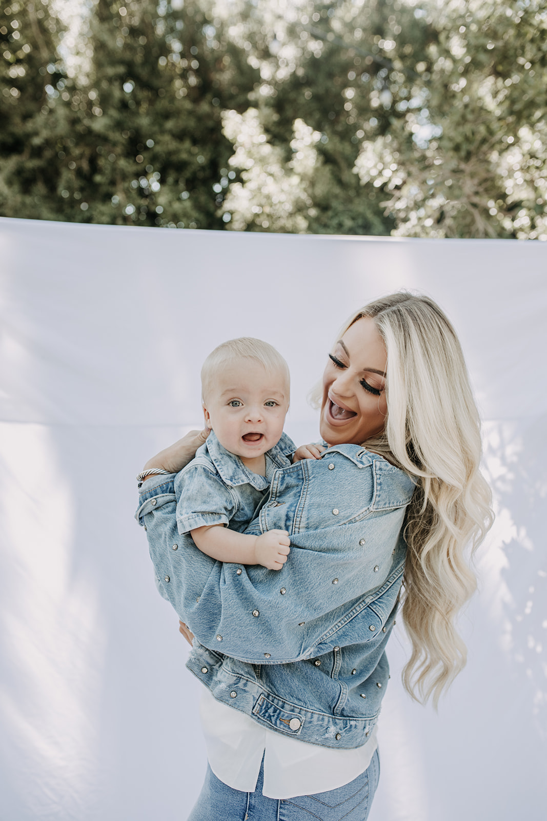 backyard mini session motherhood photo shoot mommy and me baby family photography San Diego family photographer Sabrina Kinsella Sabrinalynn photo