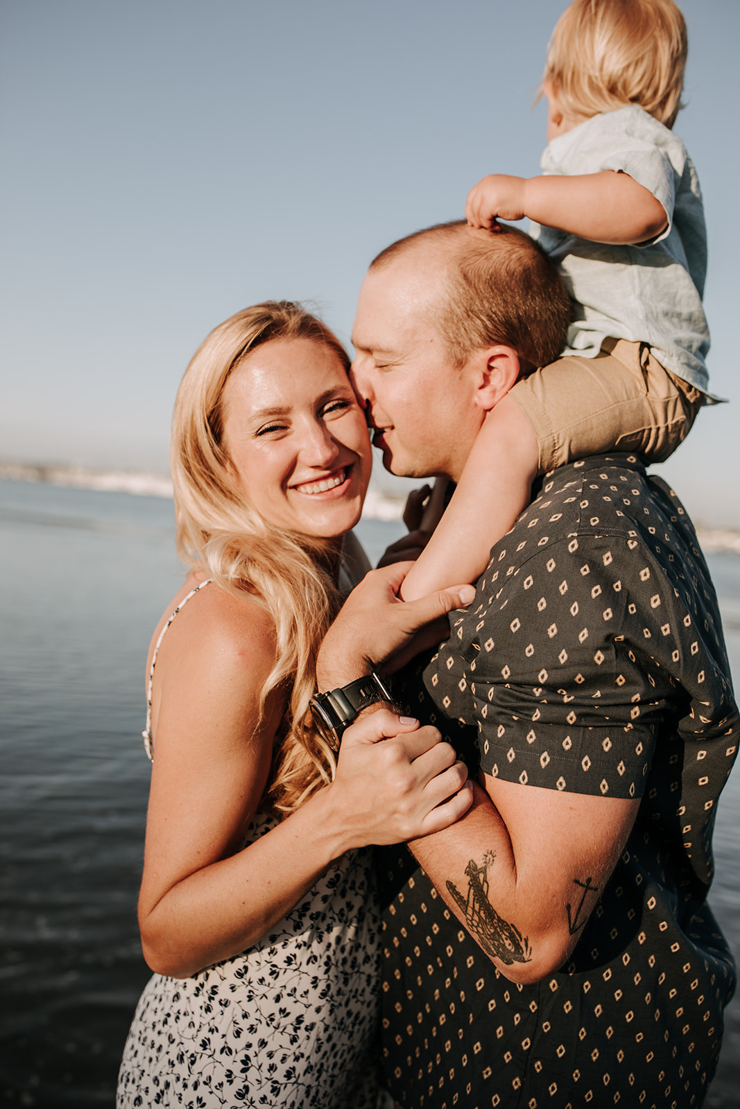 outdoor family session beach session in the water family photos summer photos family photo inspo San Diego family photographer Sabrina Kinsella sabrinalynnphoto