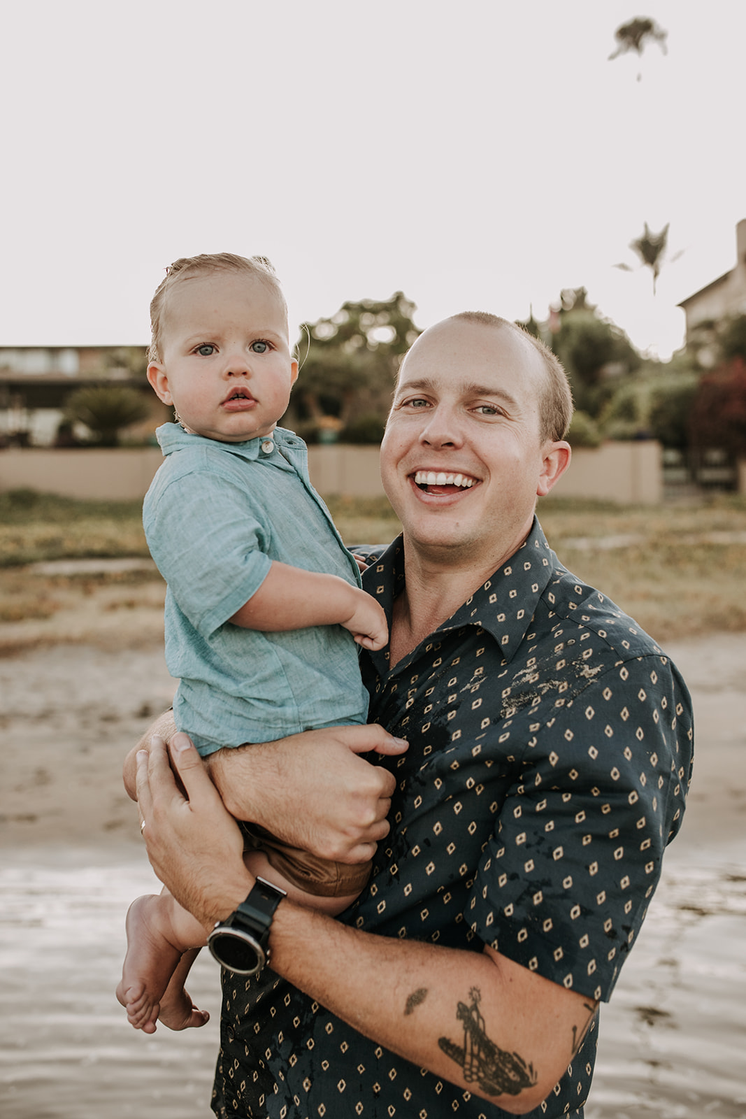 outdoor family session beach session in the water family photos summer photos family photo inspo San Diego family photographer Sabrina Kinsella sabrinalynnphoto