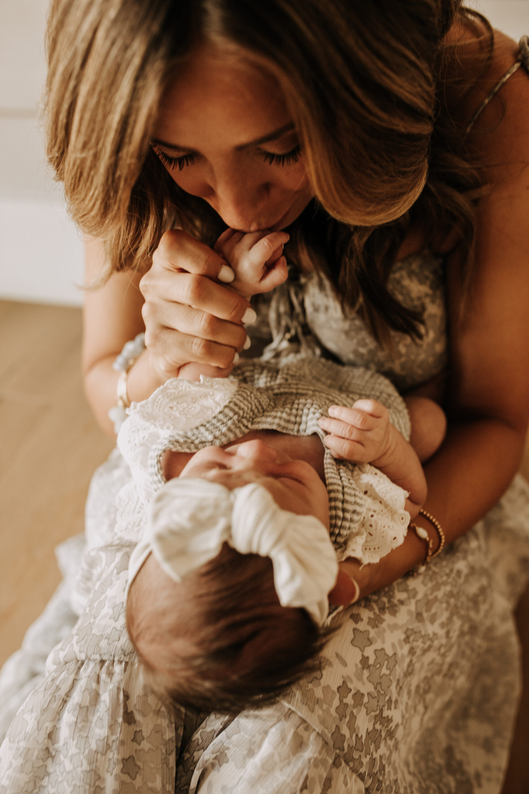 in home newborn session warm in home family photos