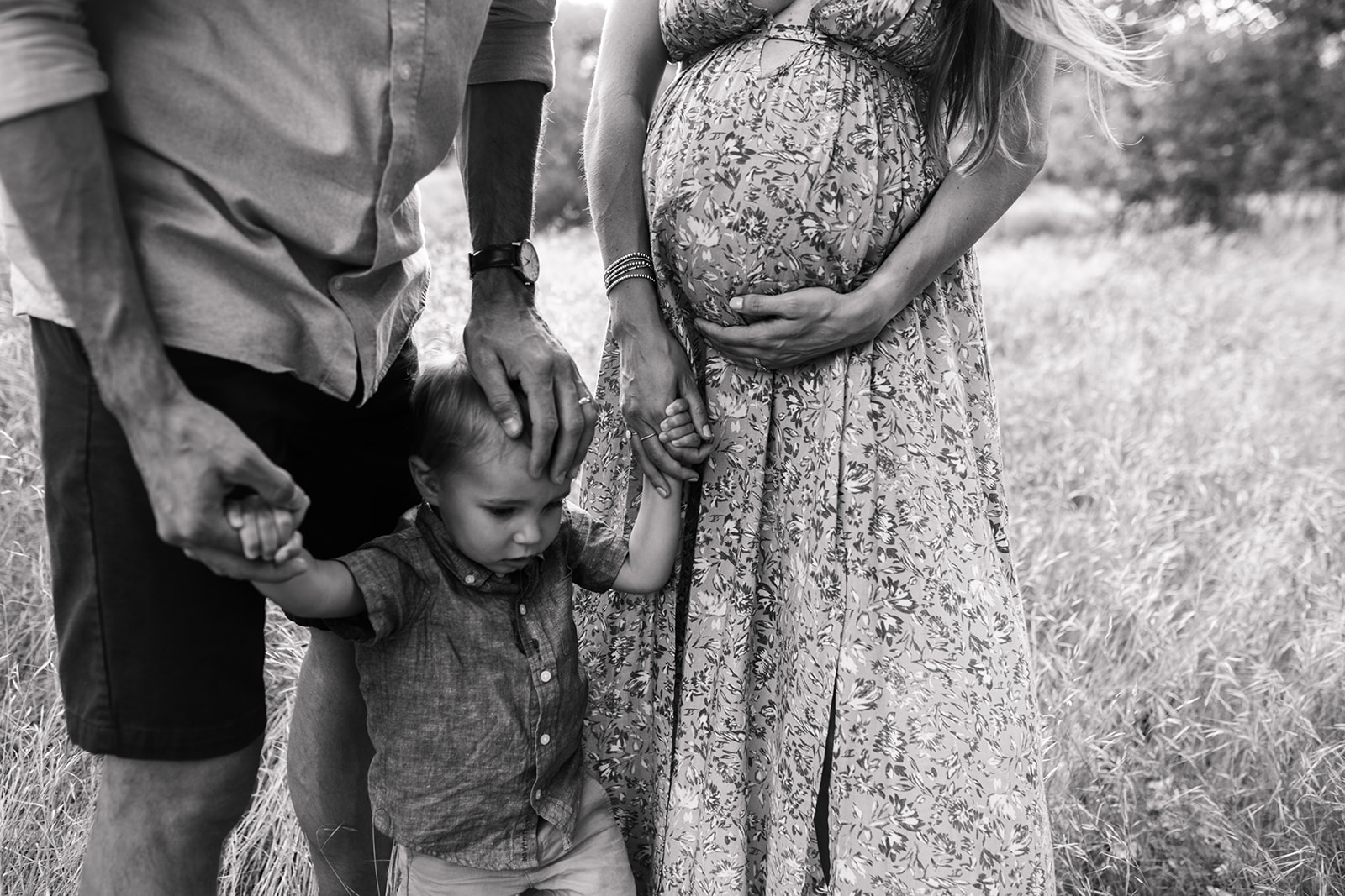 warm outdoor family photos family photoshoot inspiration maternity fashion maternity photos outdoor San Diego family photographer San Diego maternity photographer Sabrina Kinsella