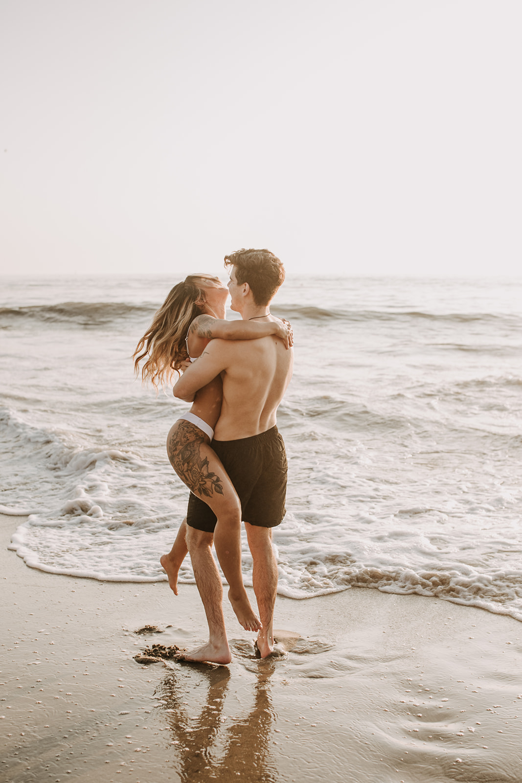 beach San Diego sunset golden hour beach couples photoshoot couples session San Diego couples photographer Sabrina Kinsella