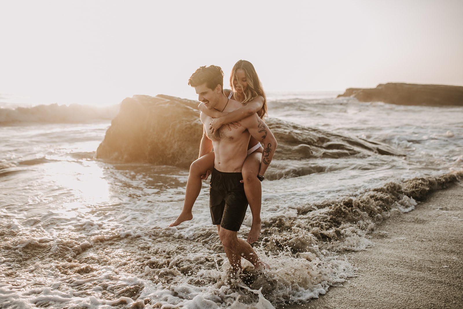 beach San Diego sunset golden hour beach couples photoshoot couples session San Diego couples photographer Sabrina Kinsella