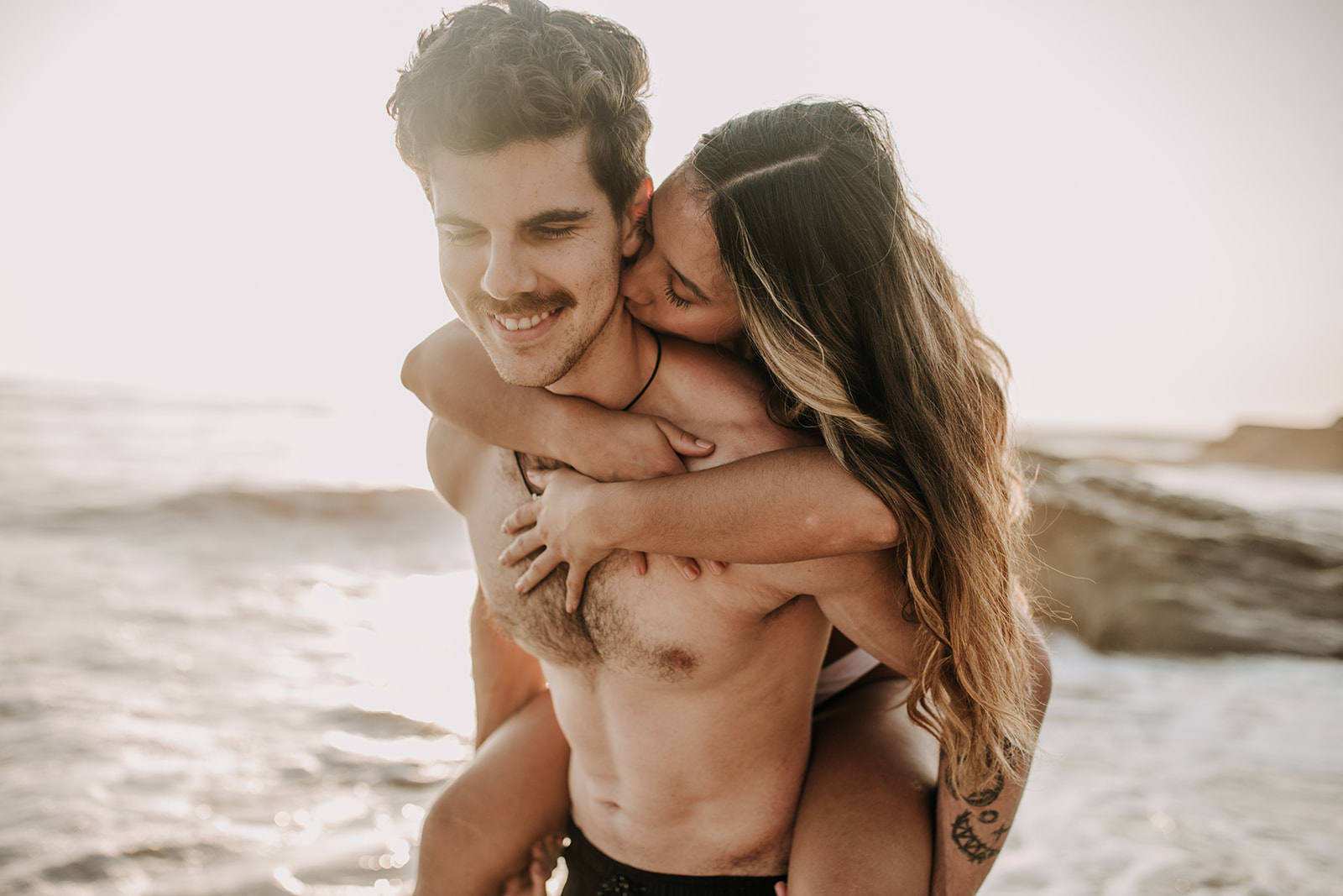 beach San Diego sunset golden hour beach couples photoshoot couples session San Diego couples photographer Sabrina Kinsella