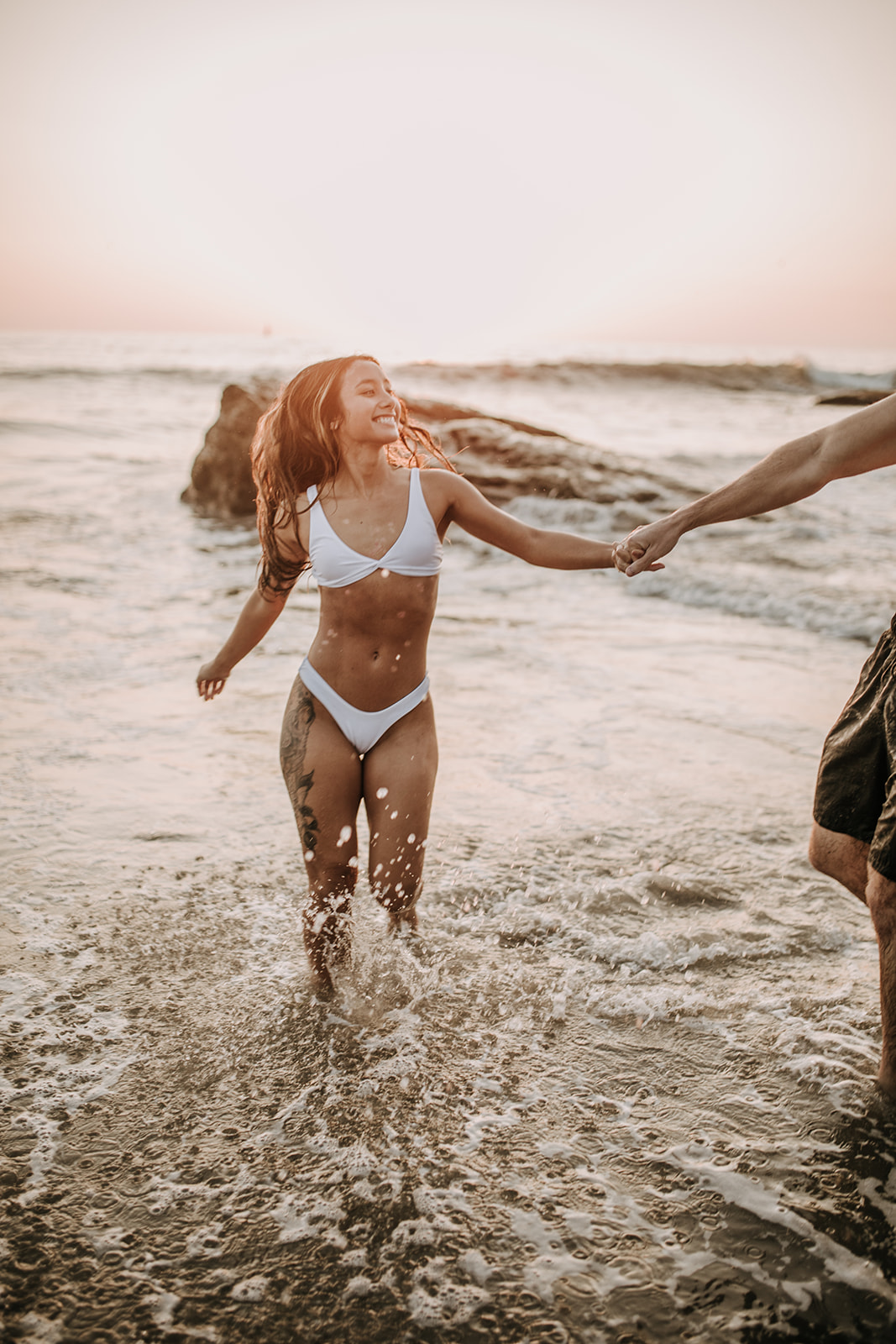 beach San Diego sunset golden hour beach couples photoshoot couples session San Diego couples photographer Sabrina Kinsella