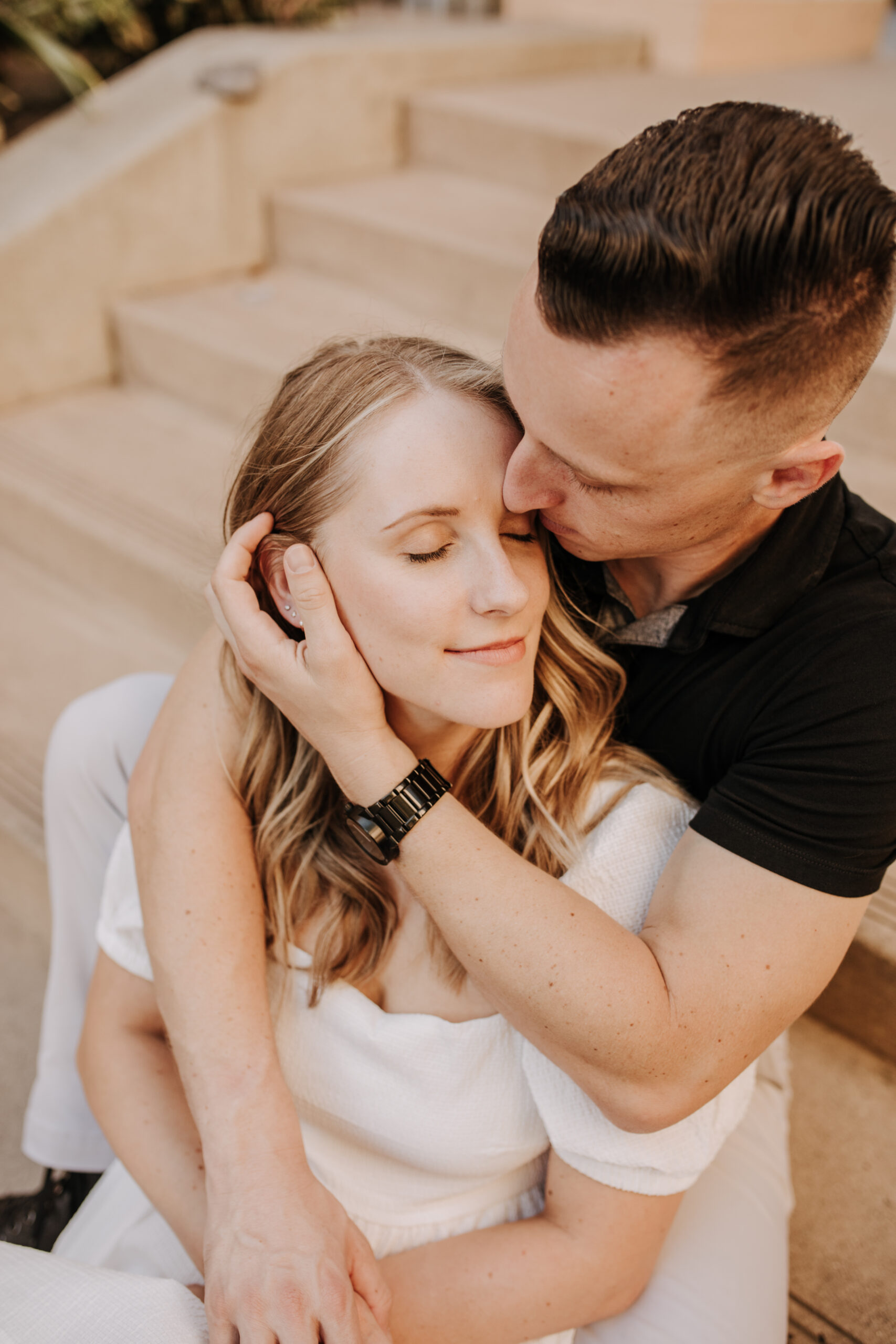 couples phots couple sessin engagement photos san Diego couples photographer san Diego engagement photographer San Diego wedding photographer Balboa park museum photos engagement inspo San Diego lifestyle photographer Sabrina Kinsella love marriage engagement