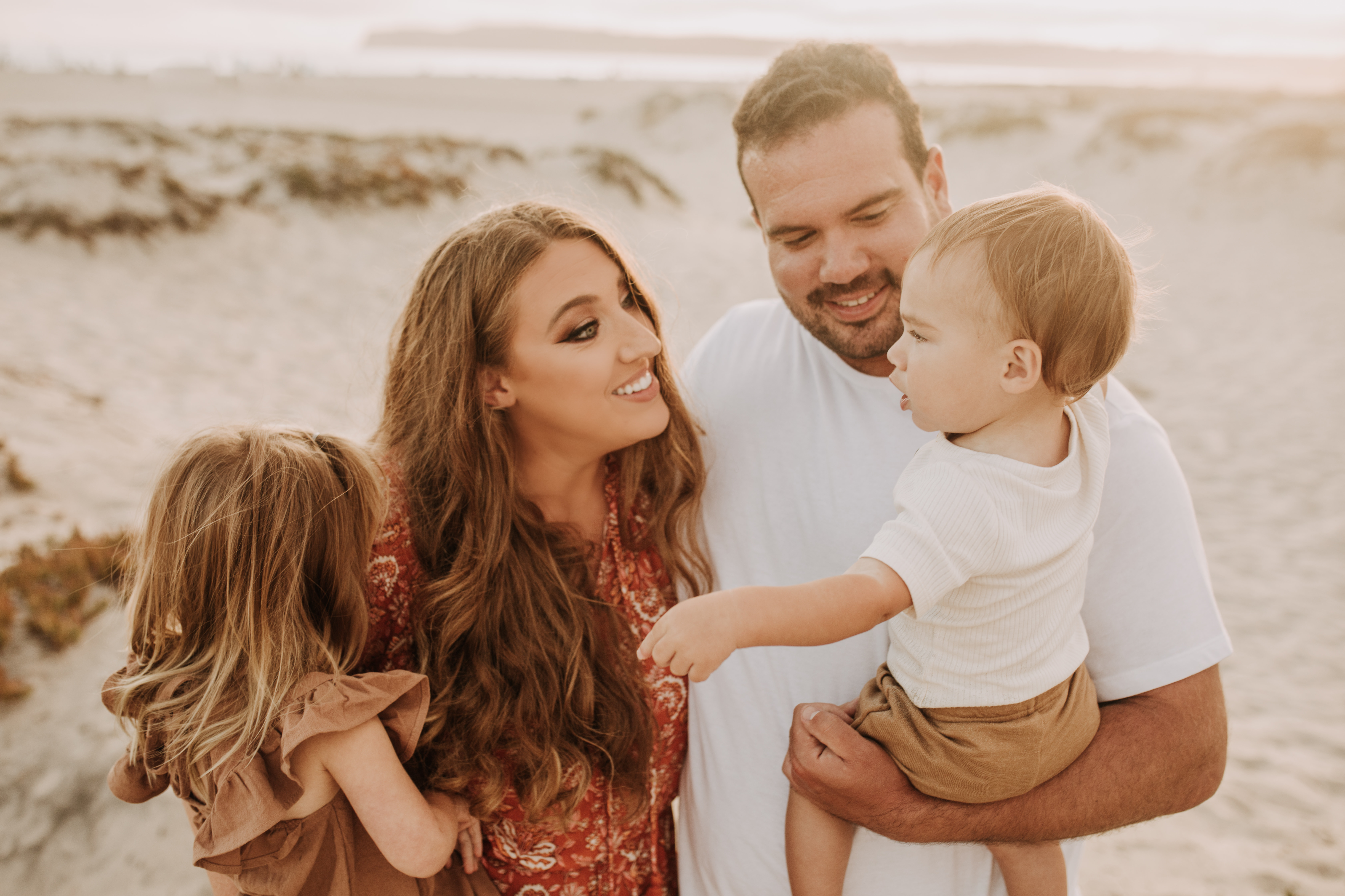 beach family photos outdoor family photos beach golden hour sunset photos San Diego family photographer Sabrina kinsella sabrinalynnphoto