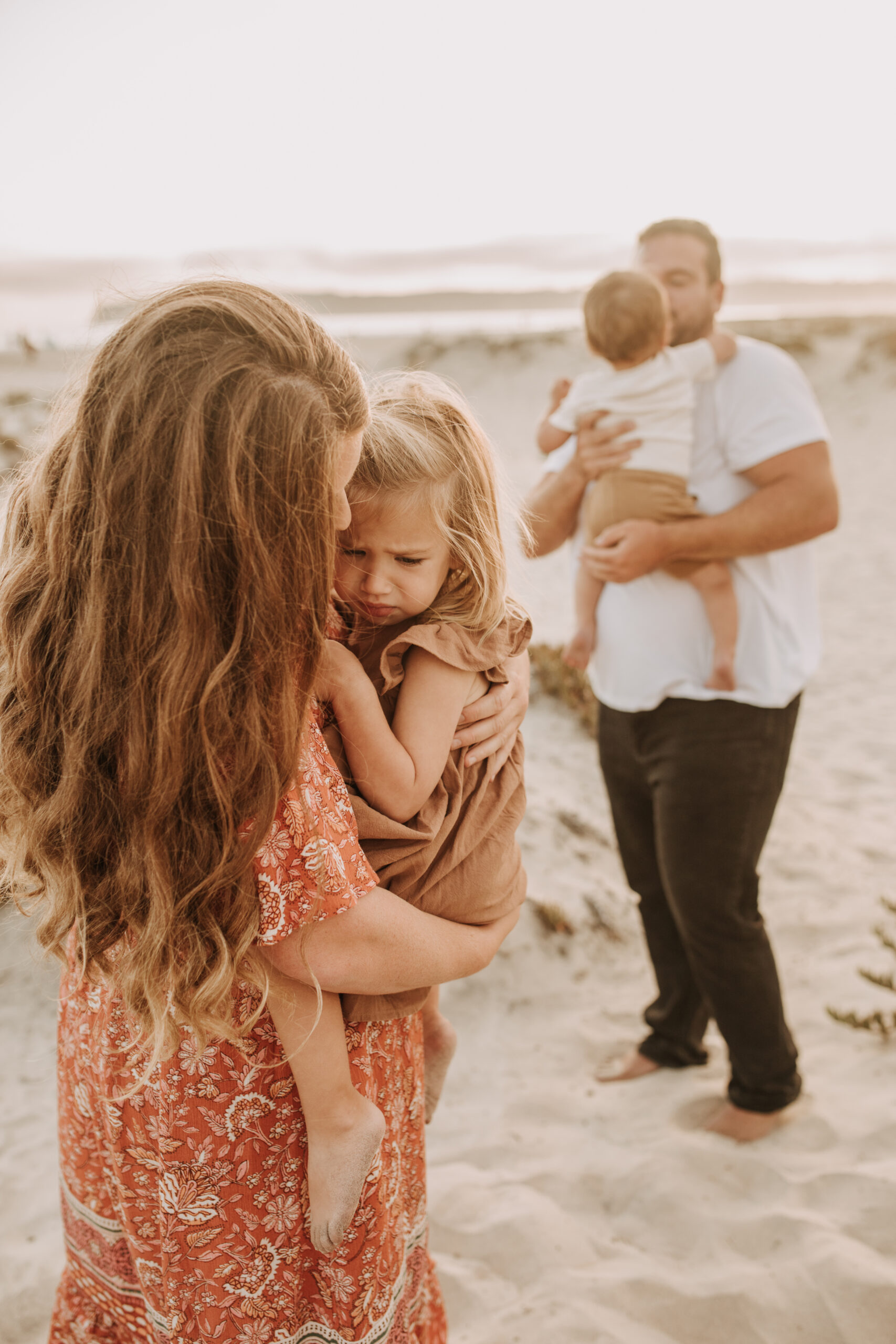 beach family photos outdoor family photos beach golden hour sunset photos San Diego family photographer Sabrina kinsella sabrinalynnphoto