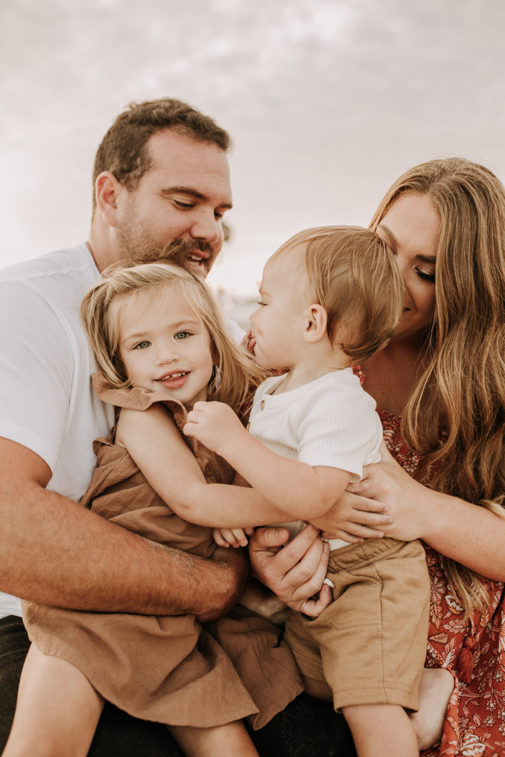 A beautiful, dreamy beach family session with my beautiful friend Kaylyn. I can't believe I've known her for almost 9 years! Such a freaking GORGEOUS family she has and I'm not joking when I say that this is a family photoshoot I have been looking forward to for actual YEARS now!